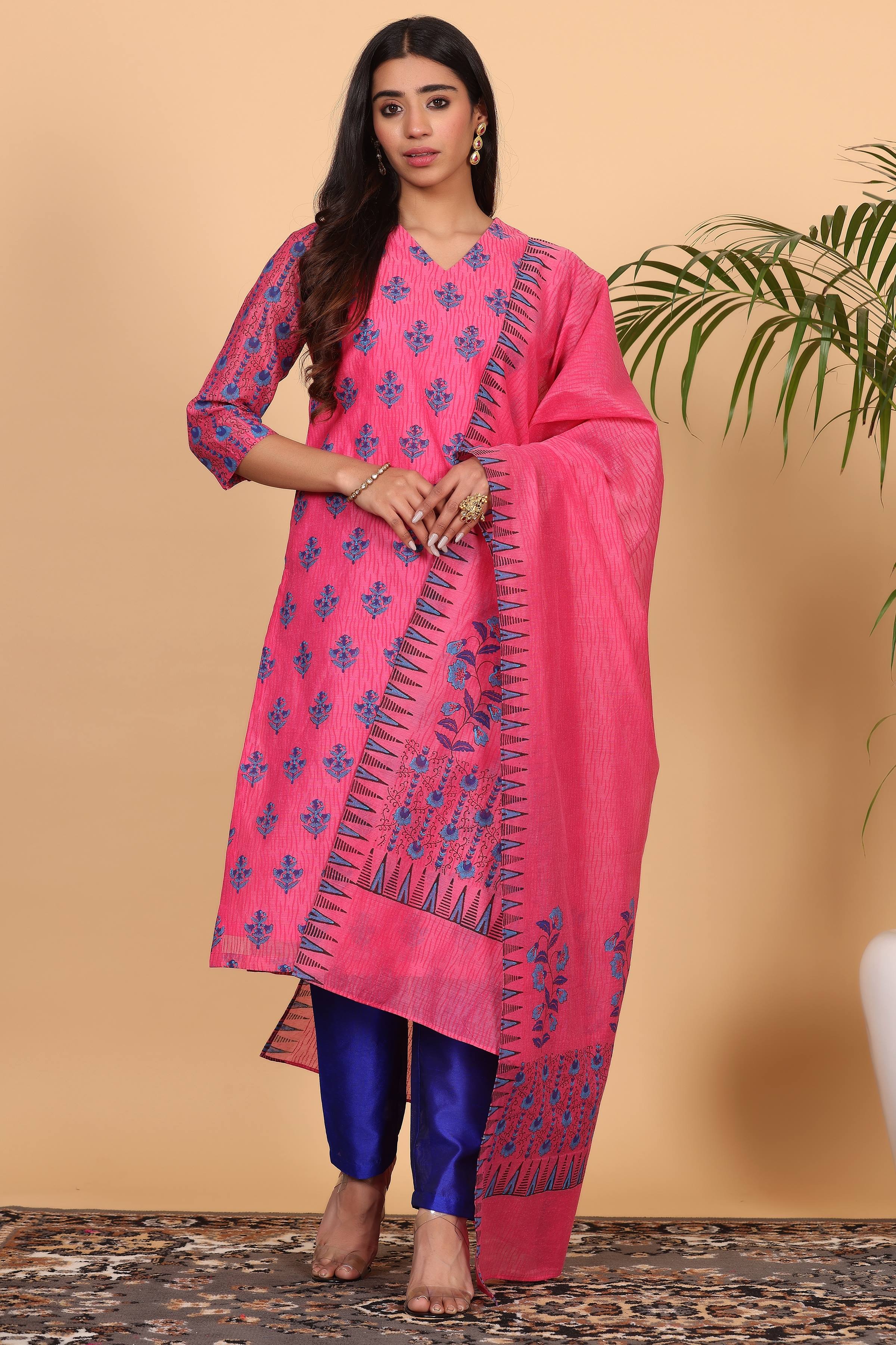 Kaanchie Nanggia Pink Chanderi Printed Kurta Dupatta with Pants (Set of 3)