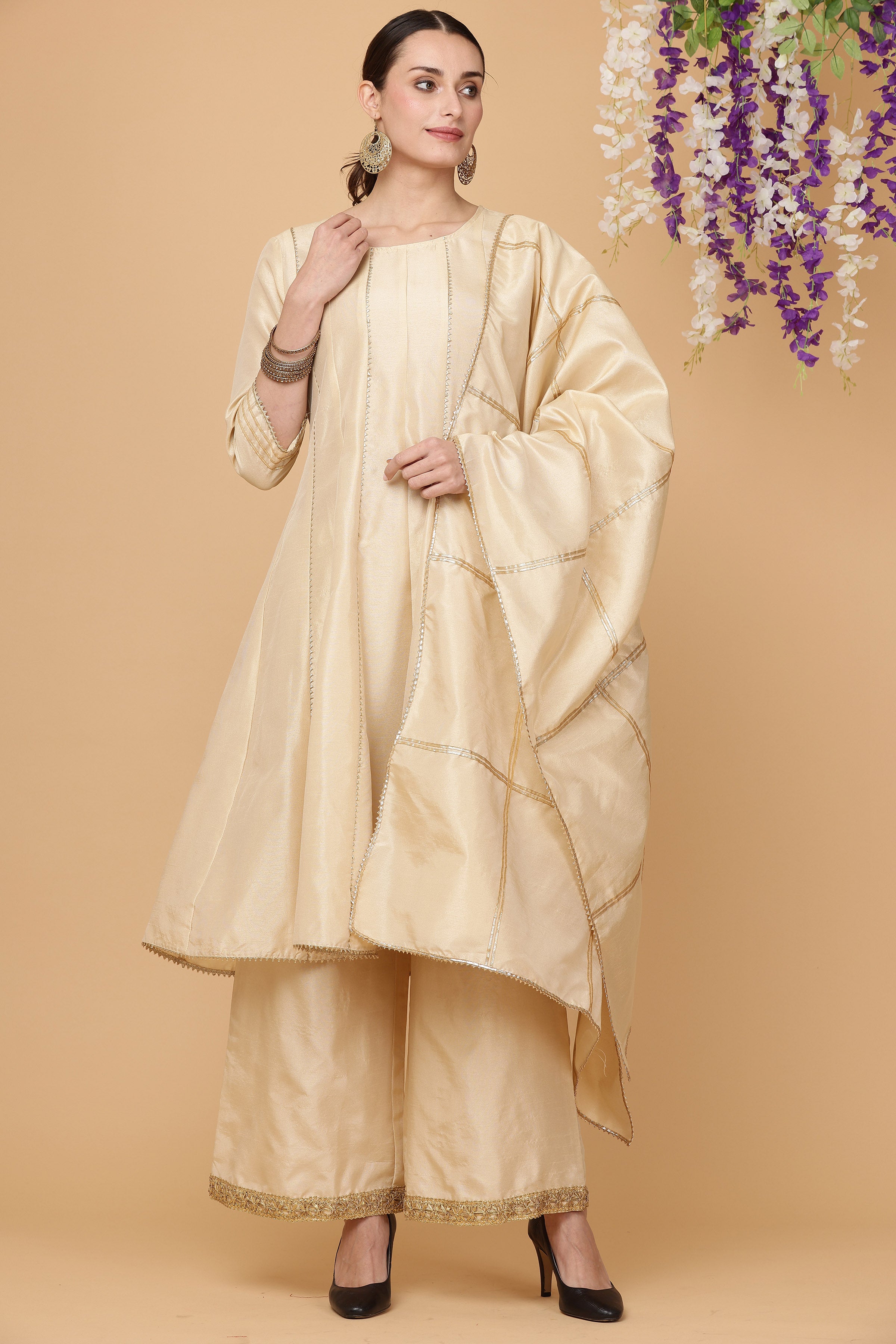 Kaanchie Nanggia Lite beige kalidar kurta pallazo with dupatta