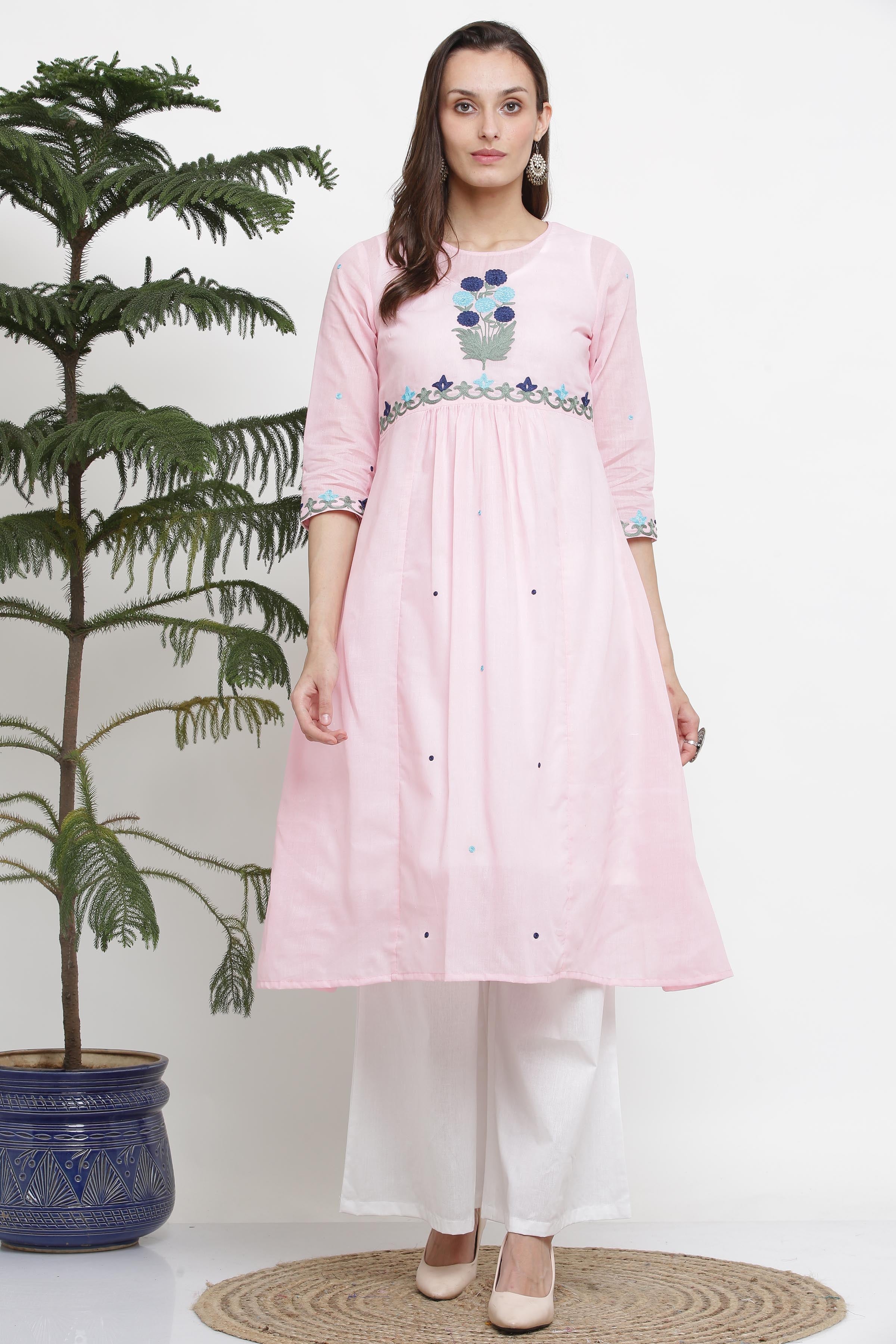 Kaanchie Nanggia Pink Embroidred Flayred Kurta Pant (Set of 2)