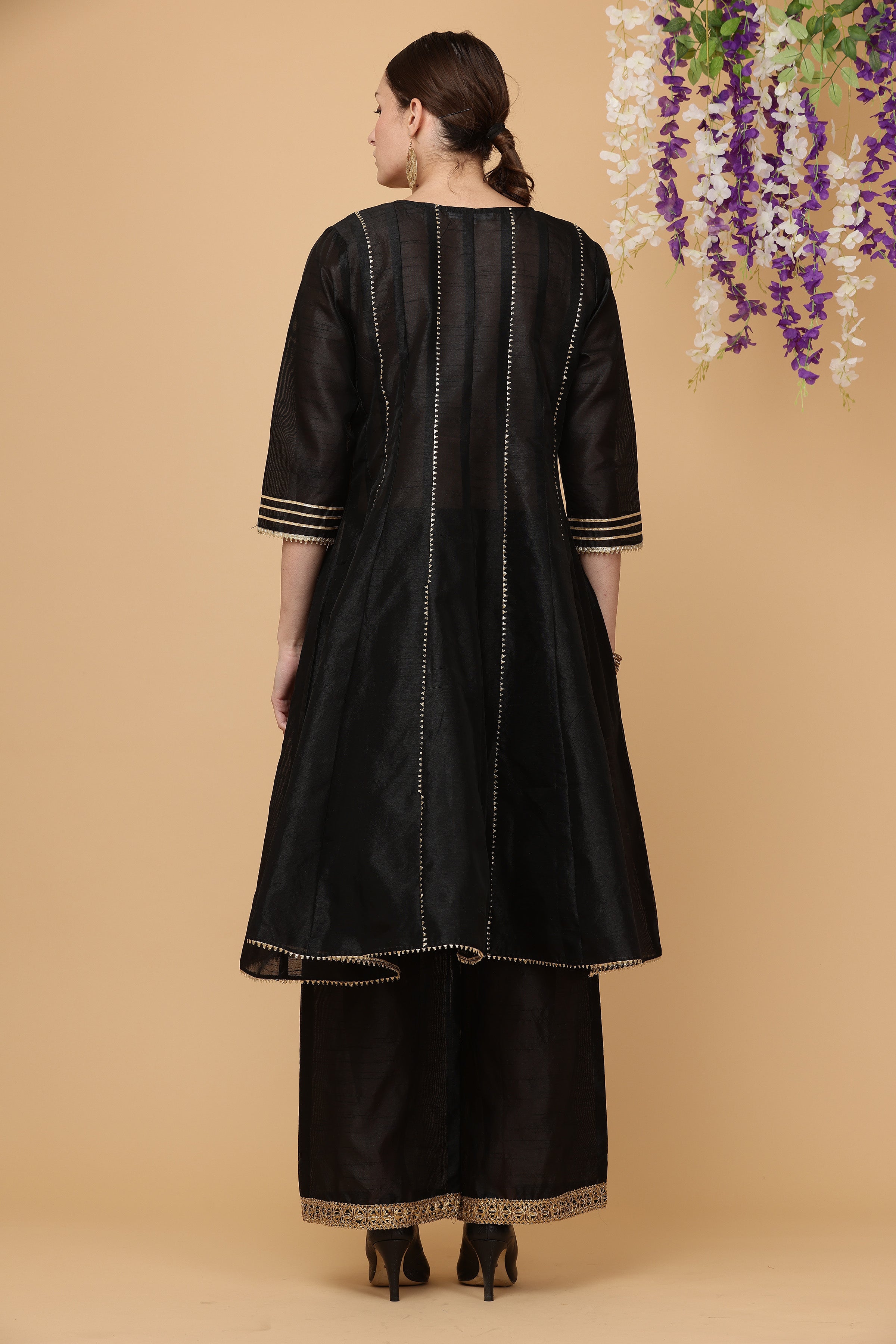 Kaanchie Nanggia Black kalidar kurta pallazo with dupatta