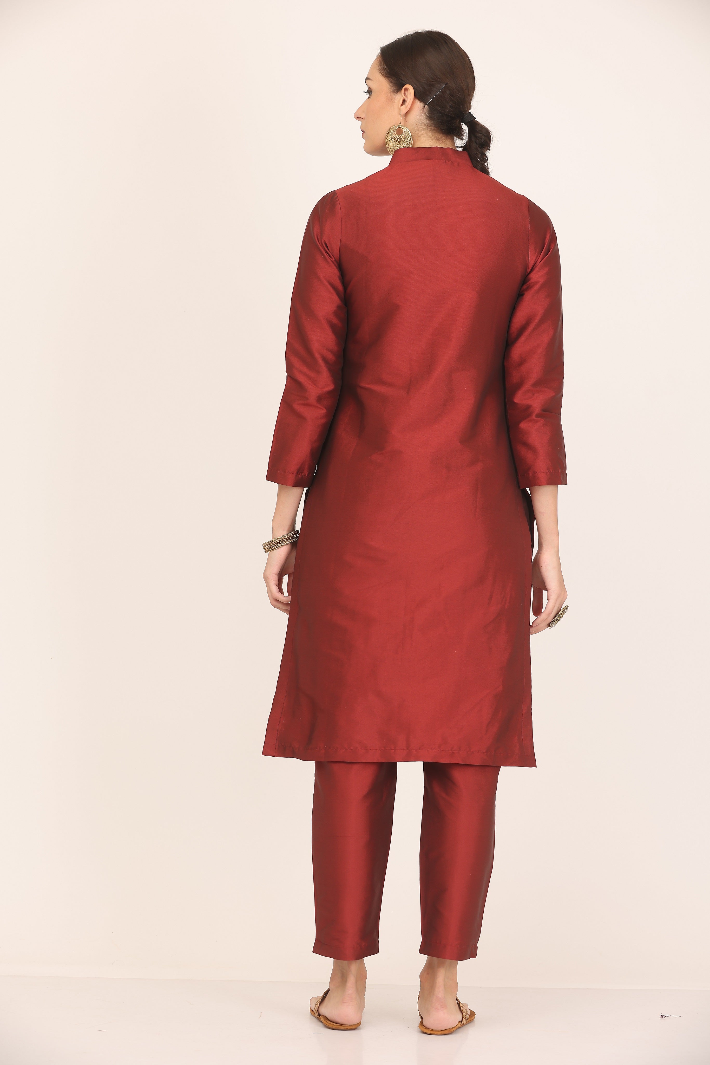 Kaanchie Nanggia Maroon Taffeta Kurta with Pant (Set of 2)