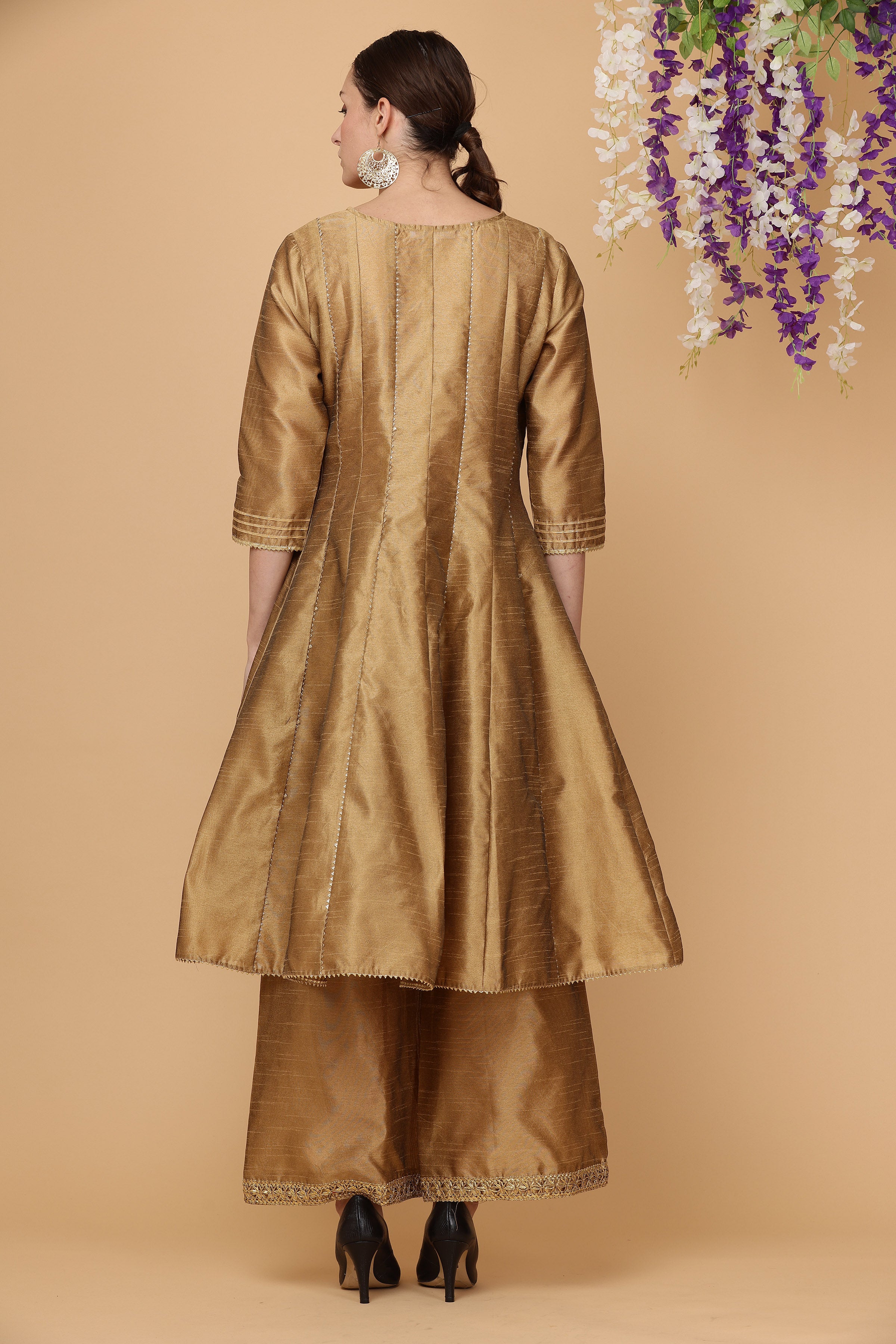 Kaanchie Nanggia Dark beige kalidar kurta pallazo with dupatta