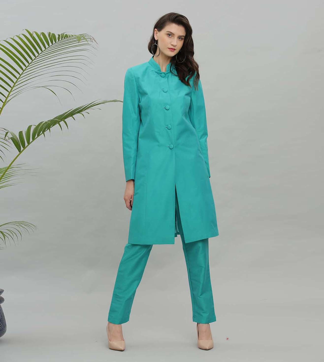 Kaanchie Nanggia Trqu Solid Jacket Kurta And Pant - (Set of 2)