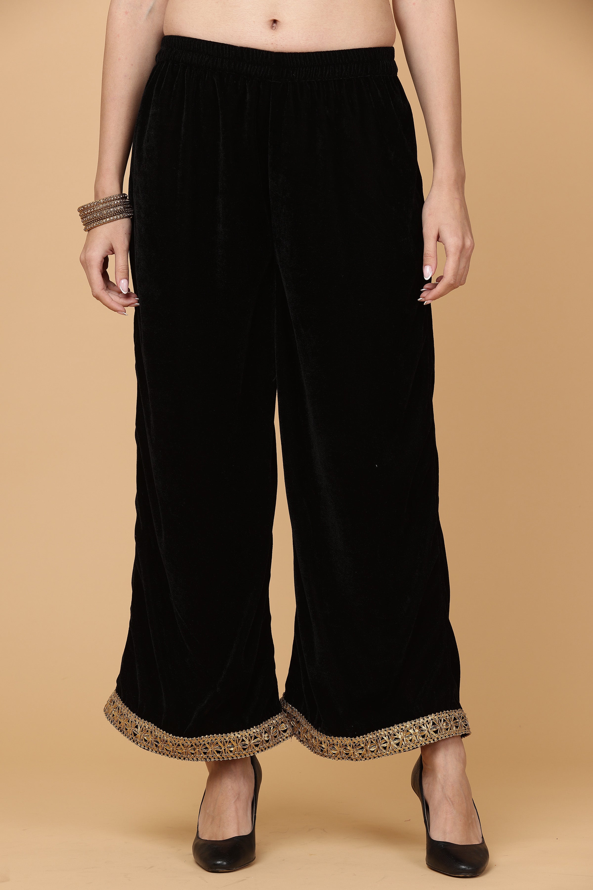 Kaanchie Nanggia Black kalidar kurta pallazo with dupatta