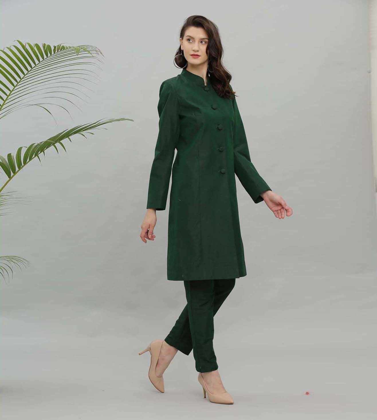 Kaanchie Nanggia Green Solid Jacket Kurta And Pant - (Set of 2)