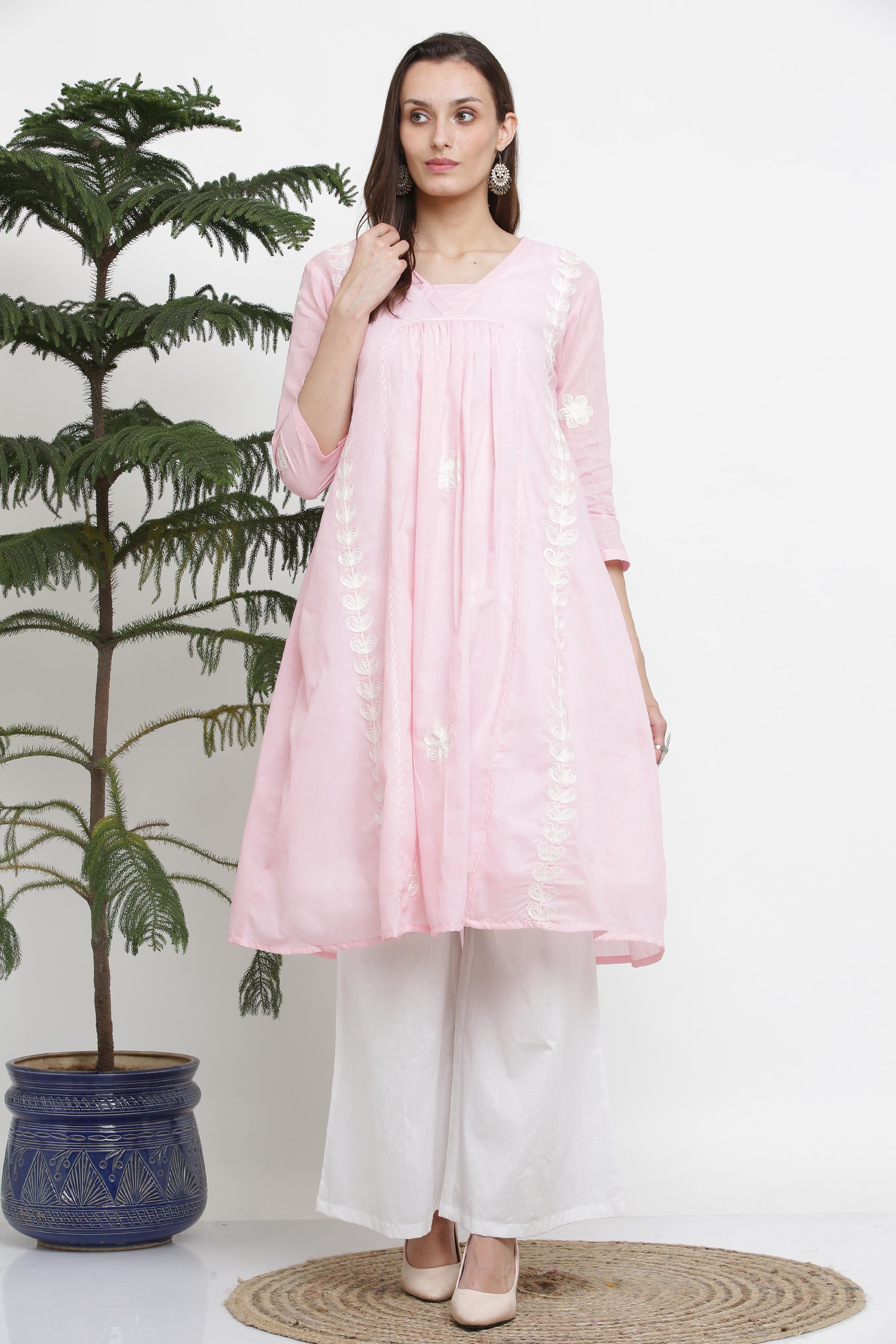 Kaanchie Nanggia Pink Embroidred Flayred Kurta Pant (Set of 2)