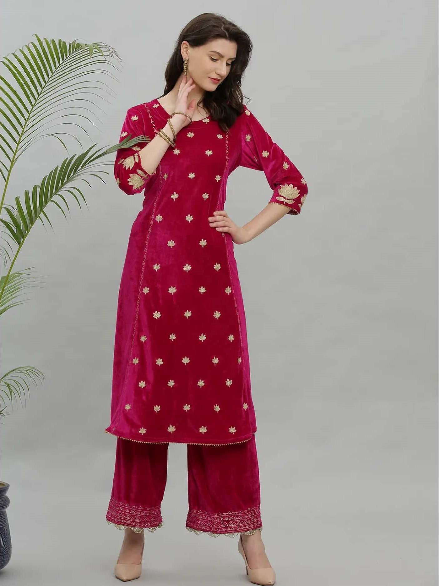 Kaanchie Nanggia Pink Embroidery Velvet Kurta Pallazo - (Set of 2)