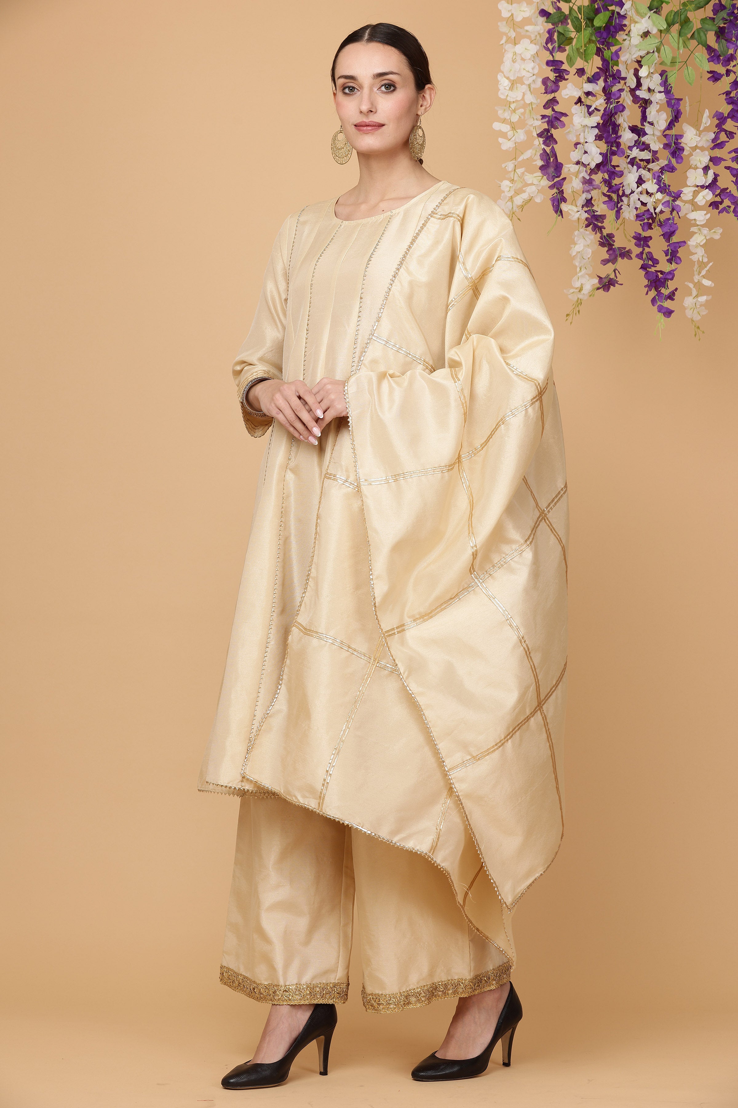 Kaanchie Nanggia Lite beige kalidar kurta pallazo with dupatta