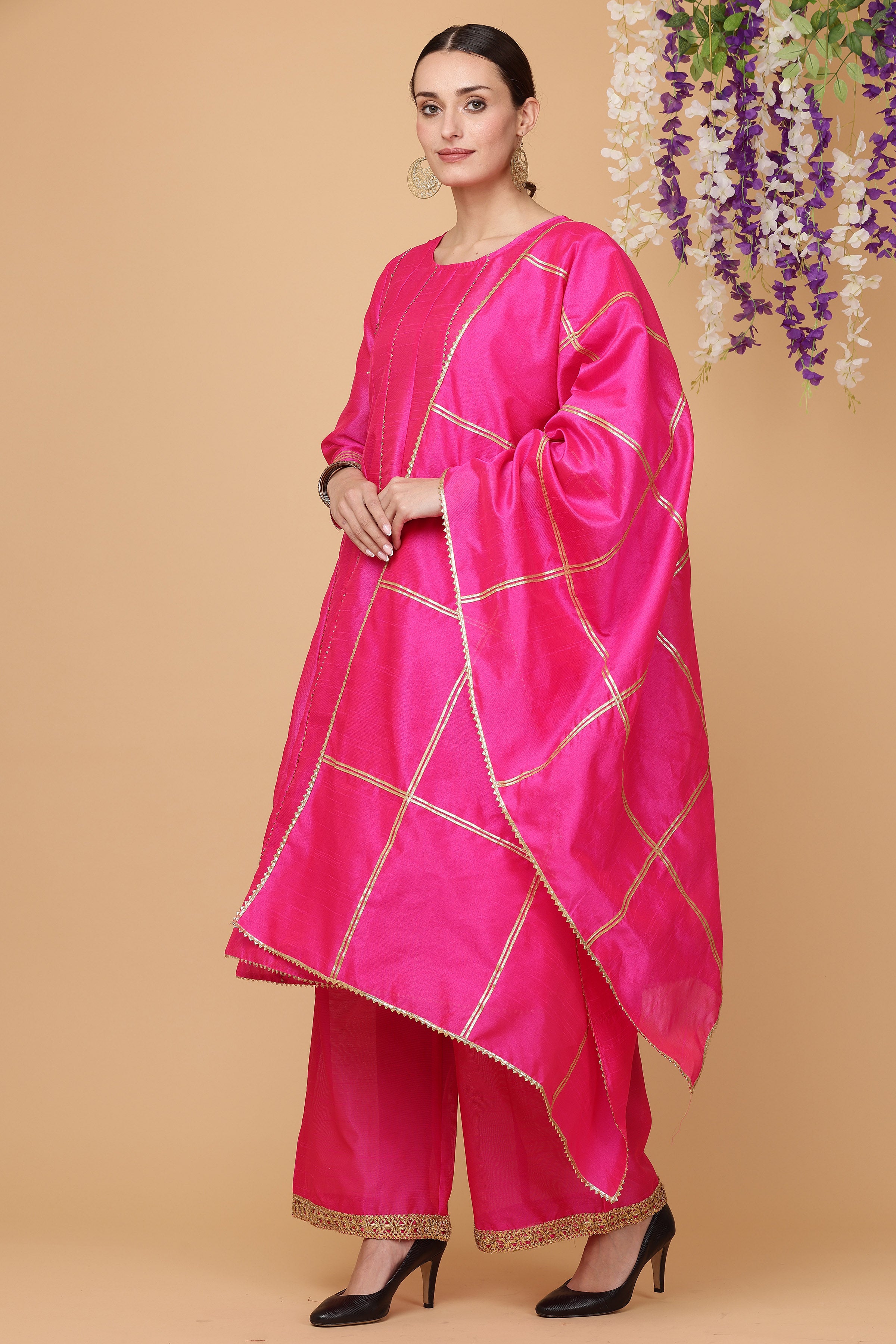 Kaanchie Nanggia Pink kalidar kurta pallazo with dupatta