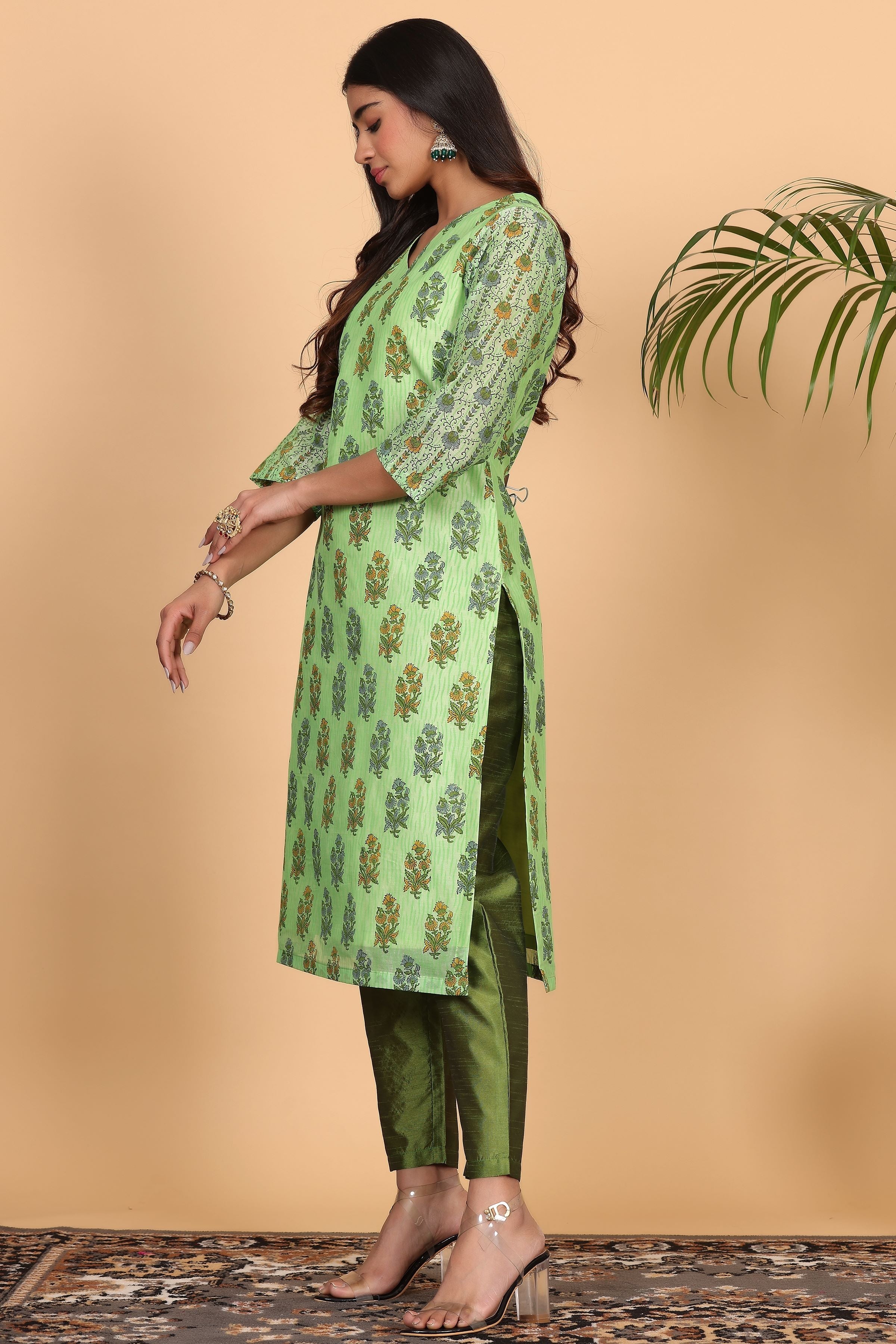 Kaanchie Nanggia Lite Green Chanderi Printed Kurta Dupatta with Pants (Set of 3)
