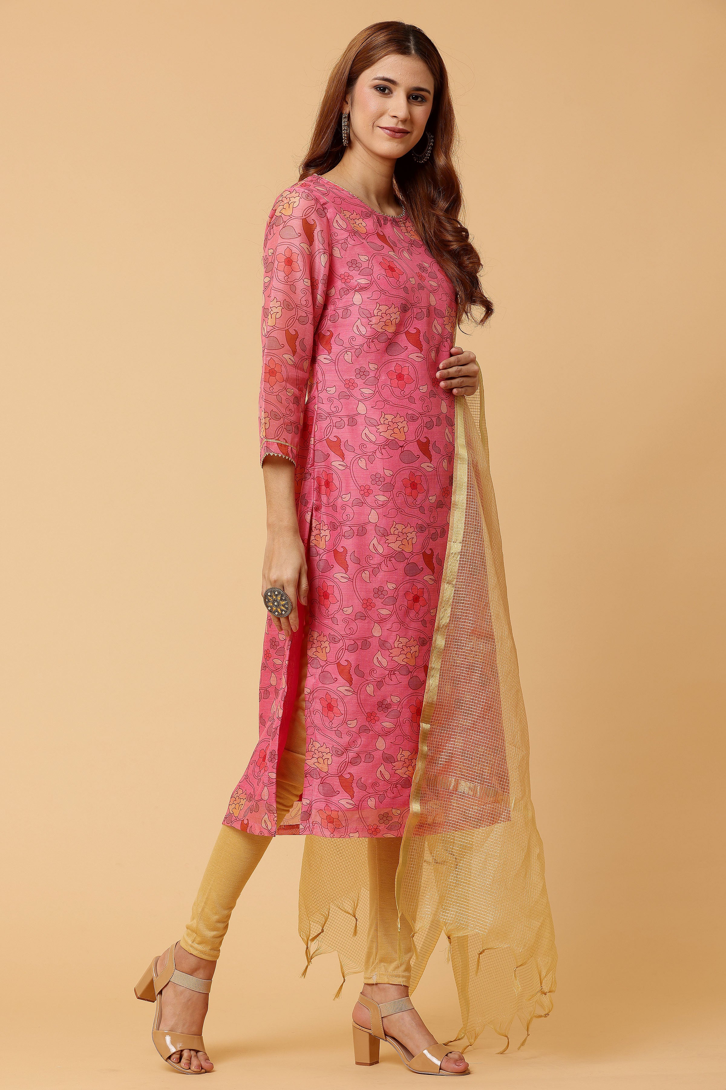 Kaanchie Nanggia Pink Digital Printed Kurta Legging with Dupatta (Set of 3)