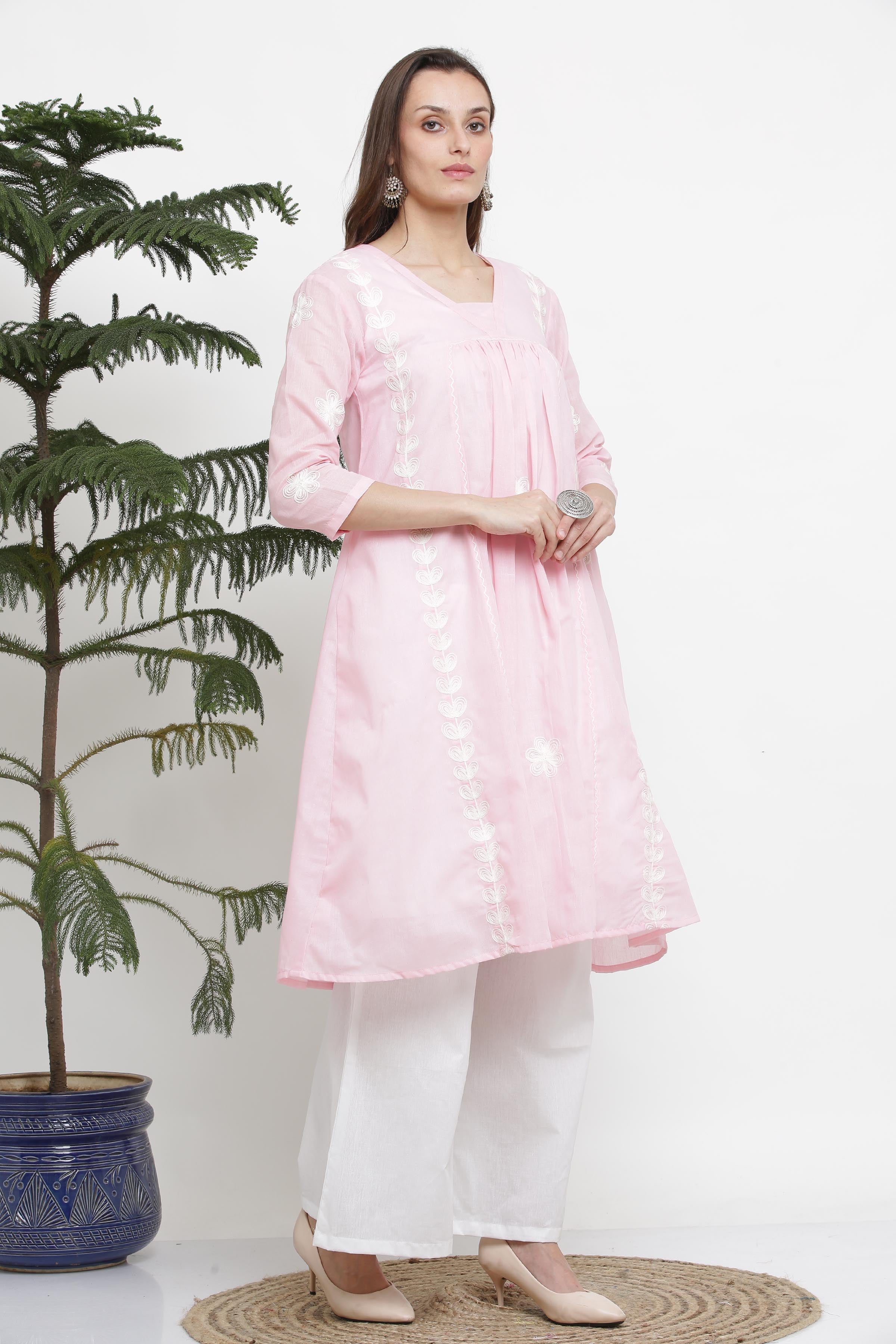 Kaanchie Nanggia Pink Embroidred Flayred Kurta Pant (Set of 2)