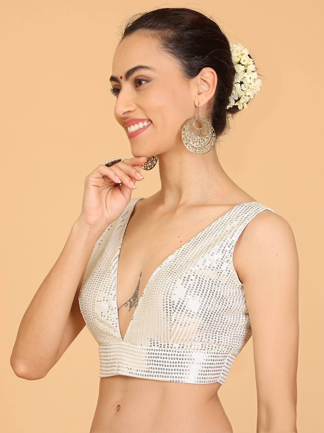 Kaanchie Nanggia White Sequence Blouse