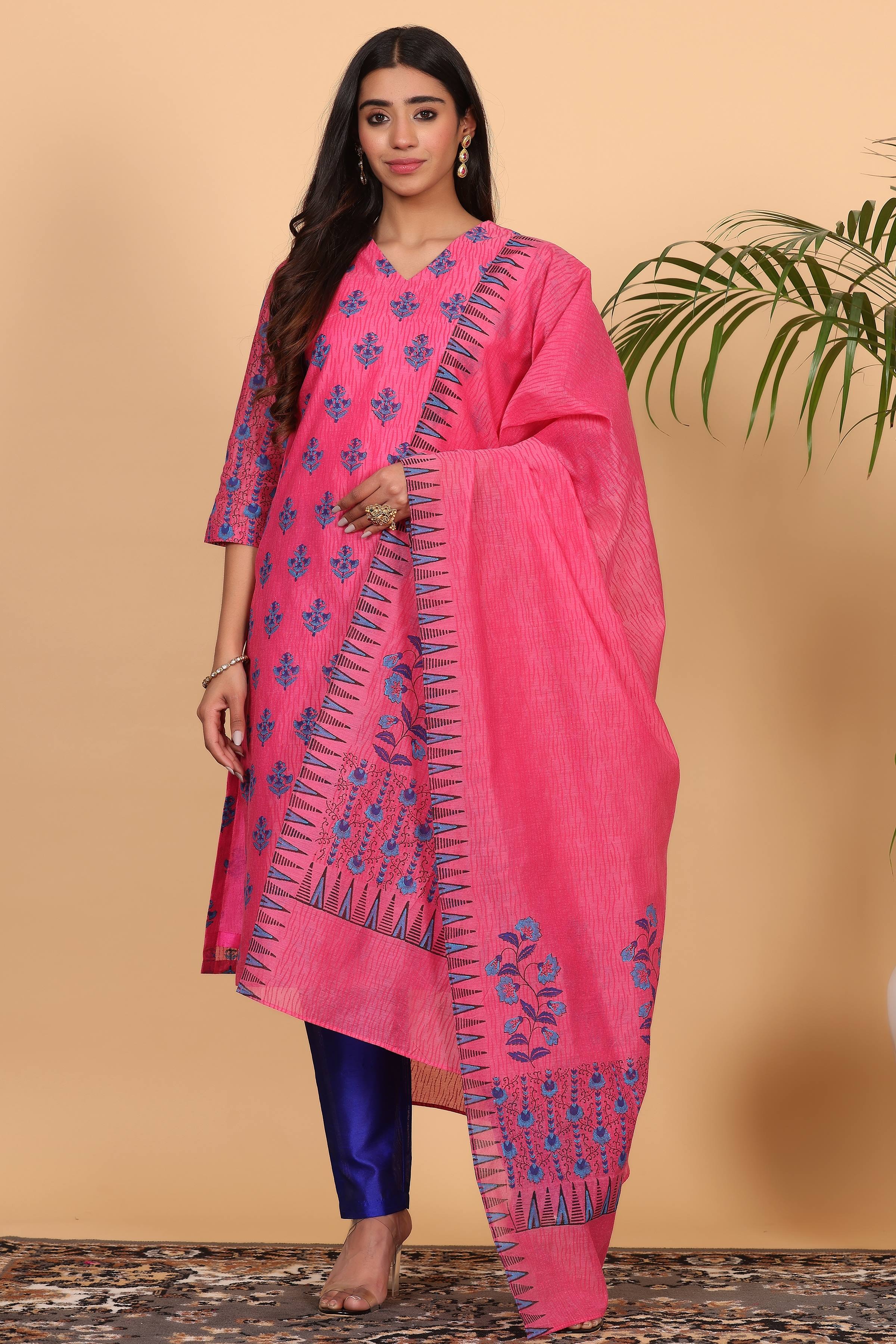 Kaanchie Nanggia Pink Chanderi Printed Kurta Dupatta with Pants (Set of 3)