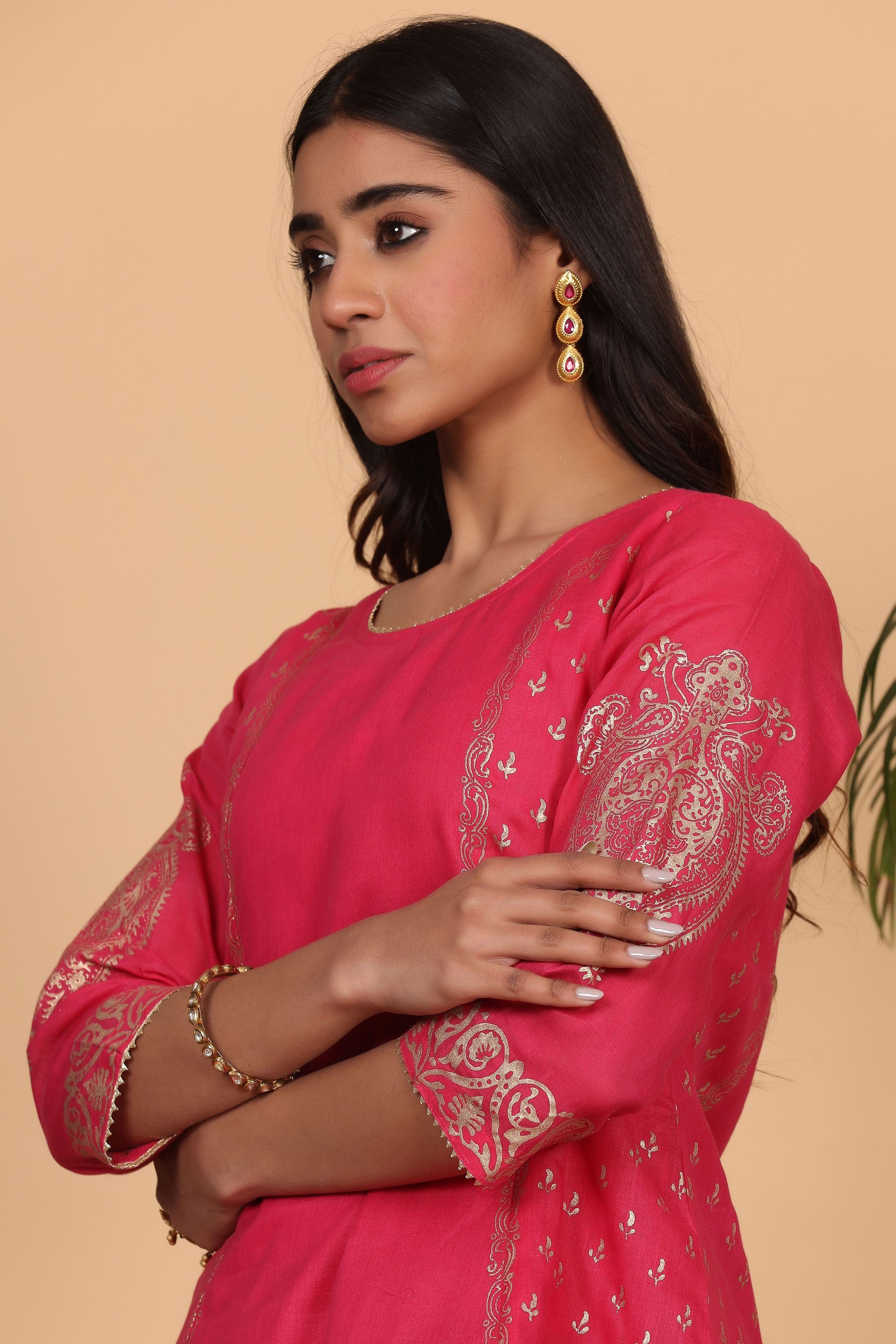 Kaanchie Nanggia Pink Printed Kurta Dupatta and Salwar (Set of 3)