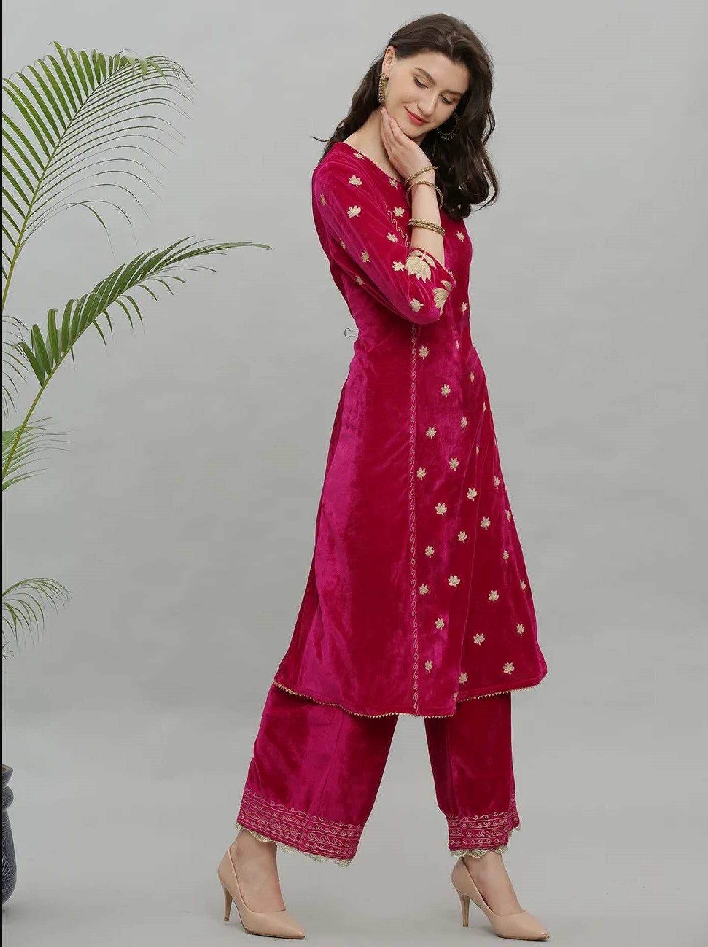 Kaanchie Nanggia Pink Embroidery Velvet Kurta Pallazo - (Set of 2)