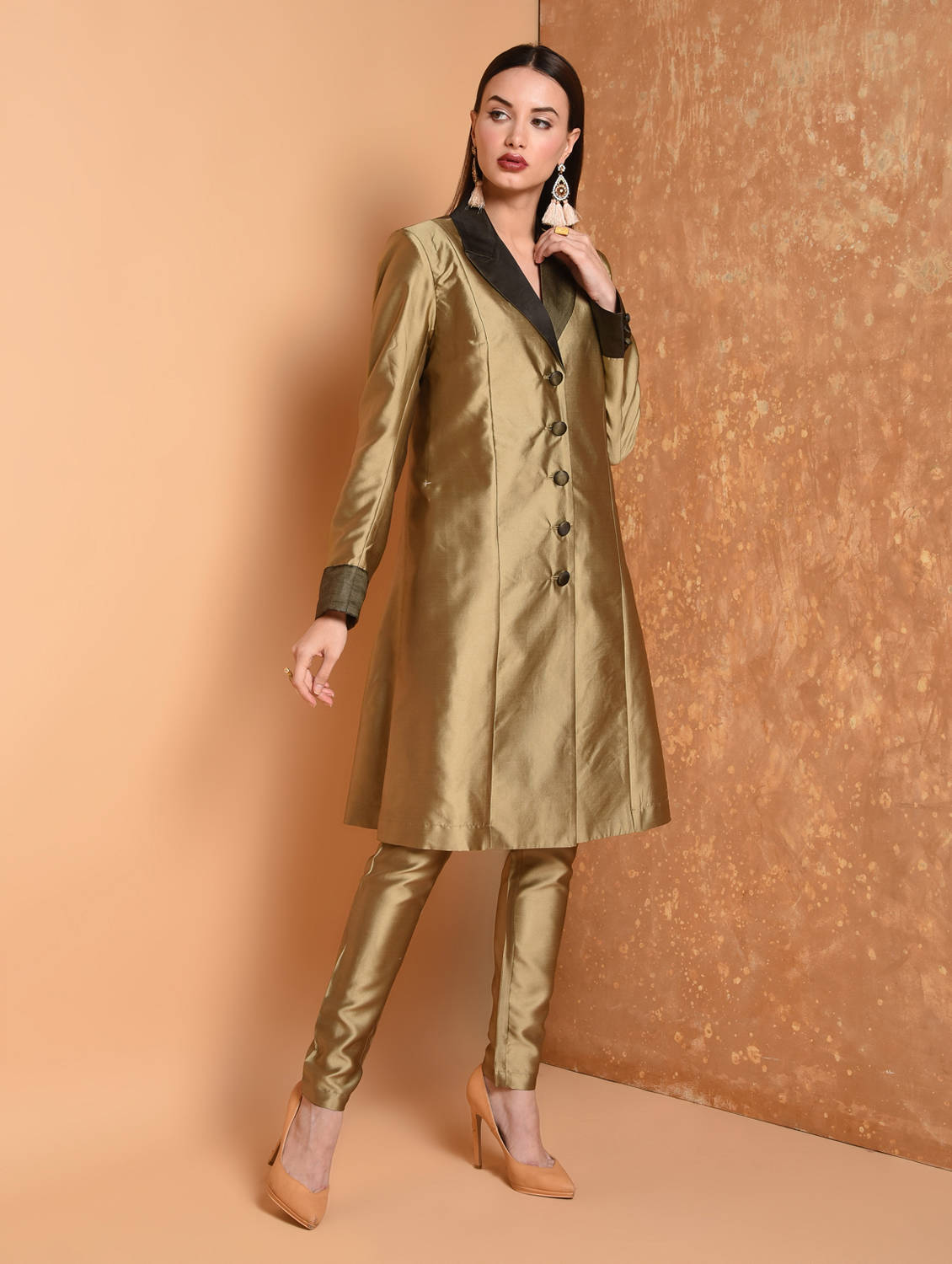 Kaanchie Nanggia Gold Solid Jacket Kurta And Pant (Set of 2)