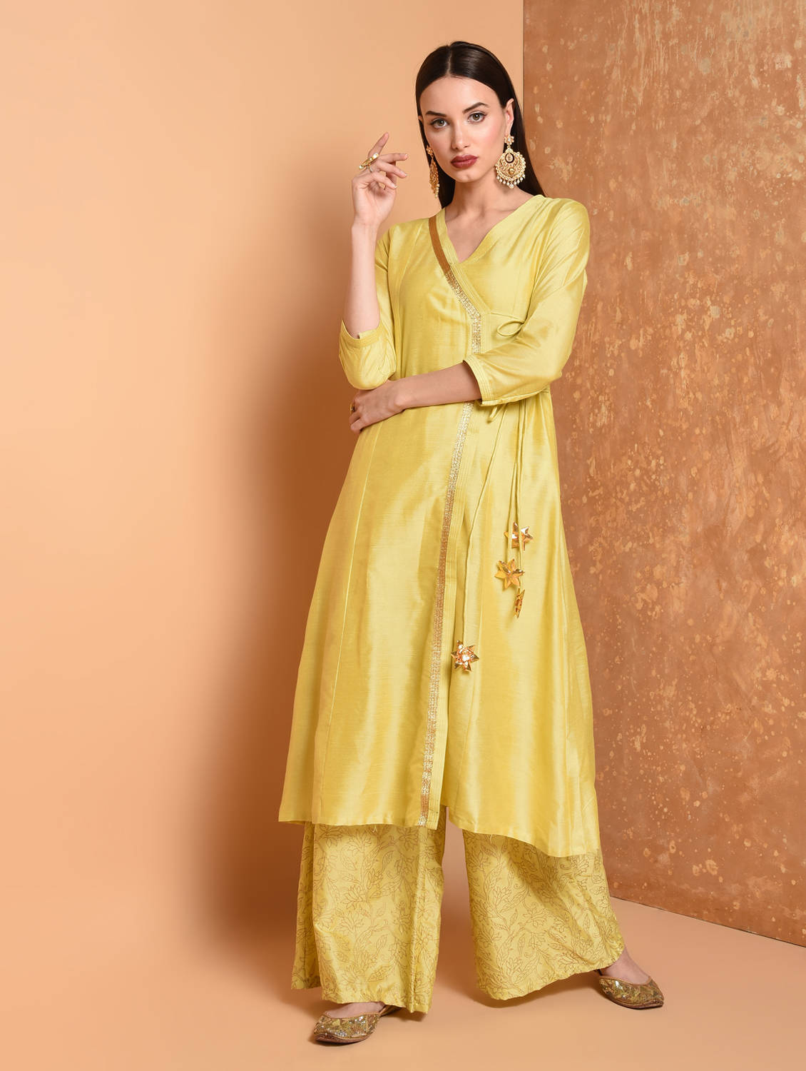 Kaanchie Nanggia Yellow Printed Kurta And Palazzo (Set of 2)