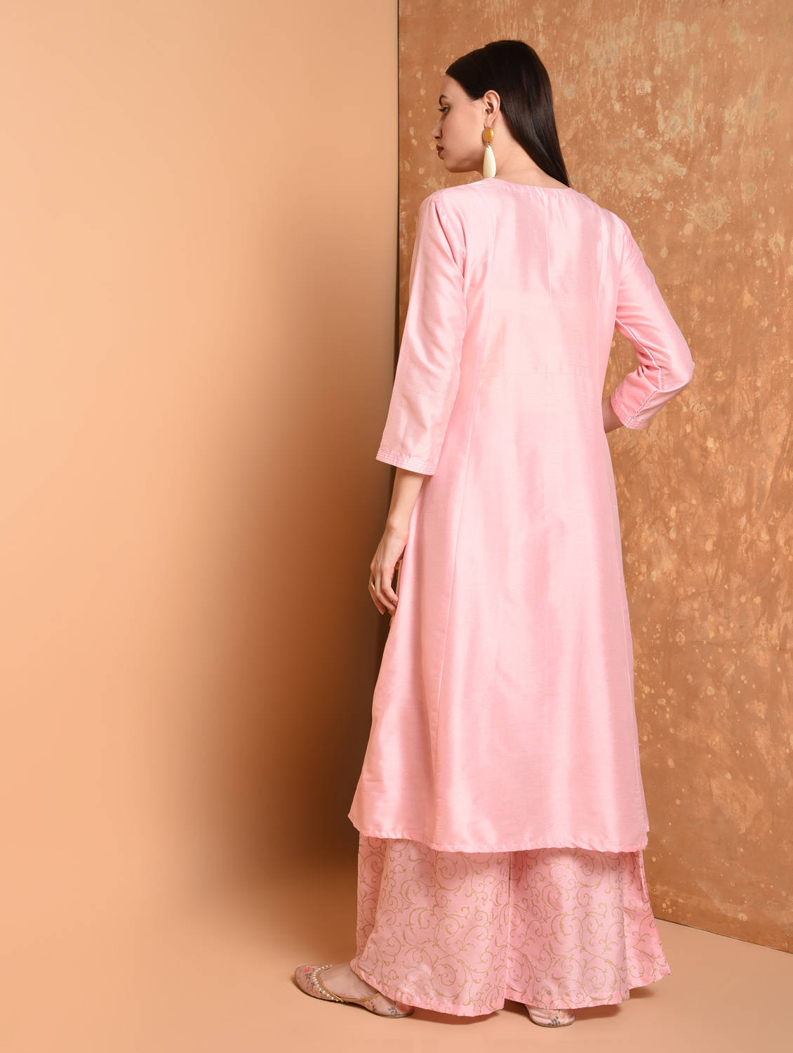 Kaanchie Nanggia Pink Printed Kurta And Palazzo (Set of 2)