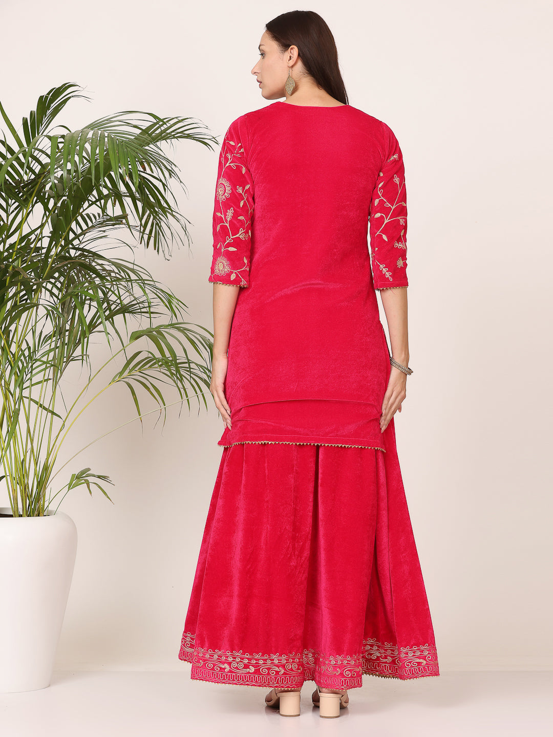 Kaanchie Nanggia Pink Velvet Embroidered Kurta Skirt with Dupatta (Set of 3)