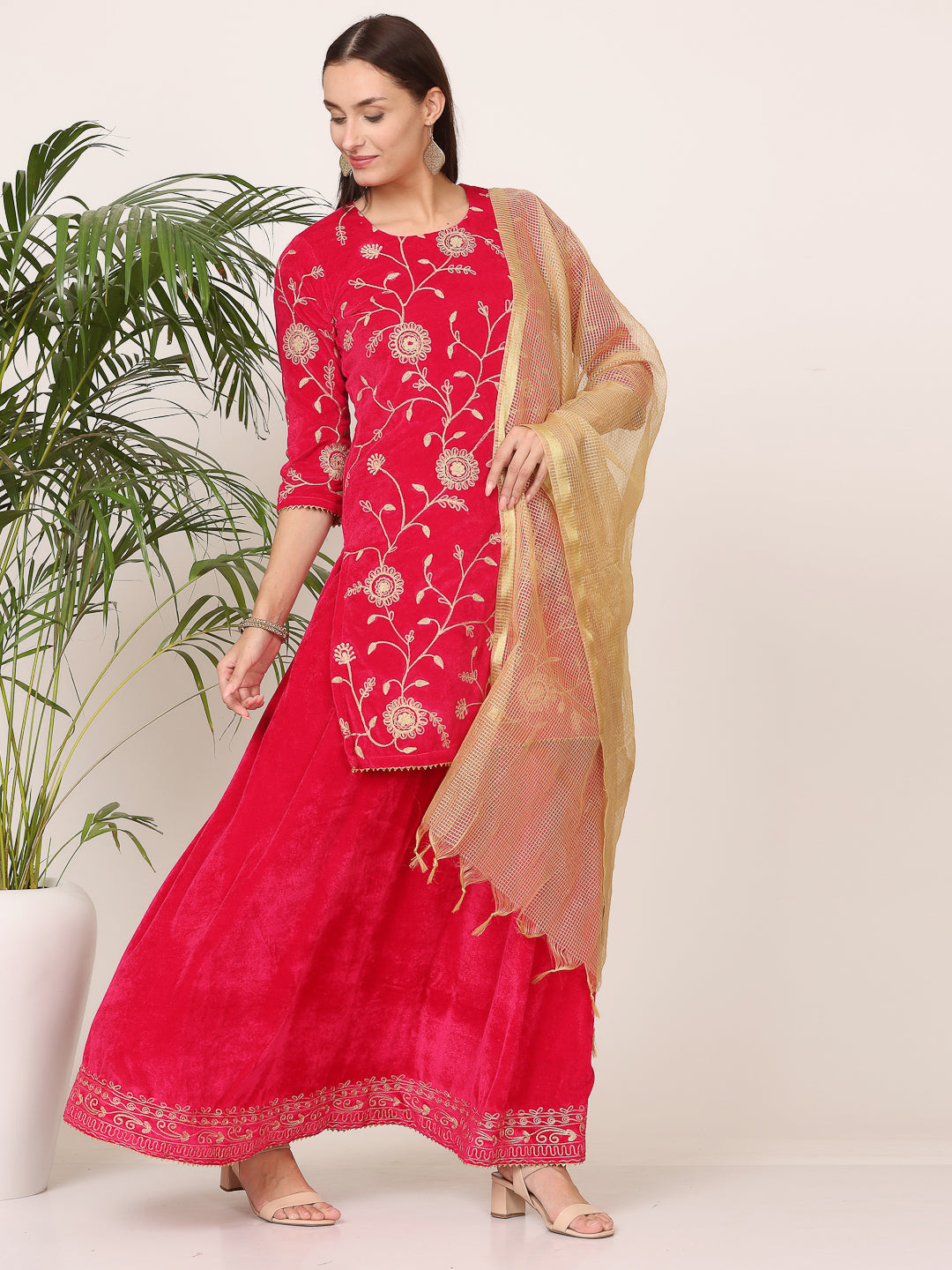 Kaanchie Nanggia Pink Velvet Embroidered Kurta Skirt with Dupatta (Set of 3)