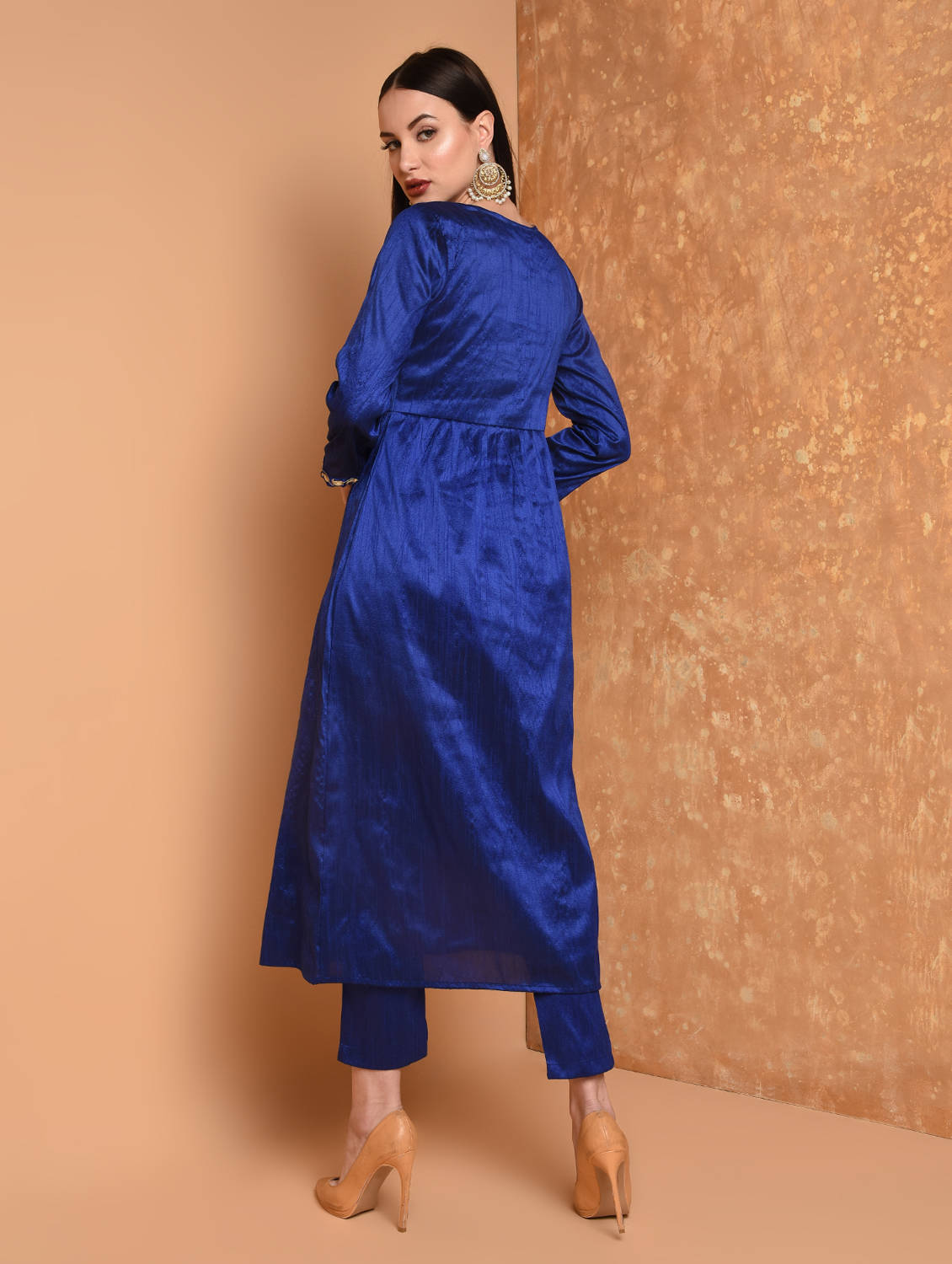 Kaanchie Nanggia Blue Solid Straight Kurta With Pants (Set of 2)