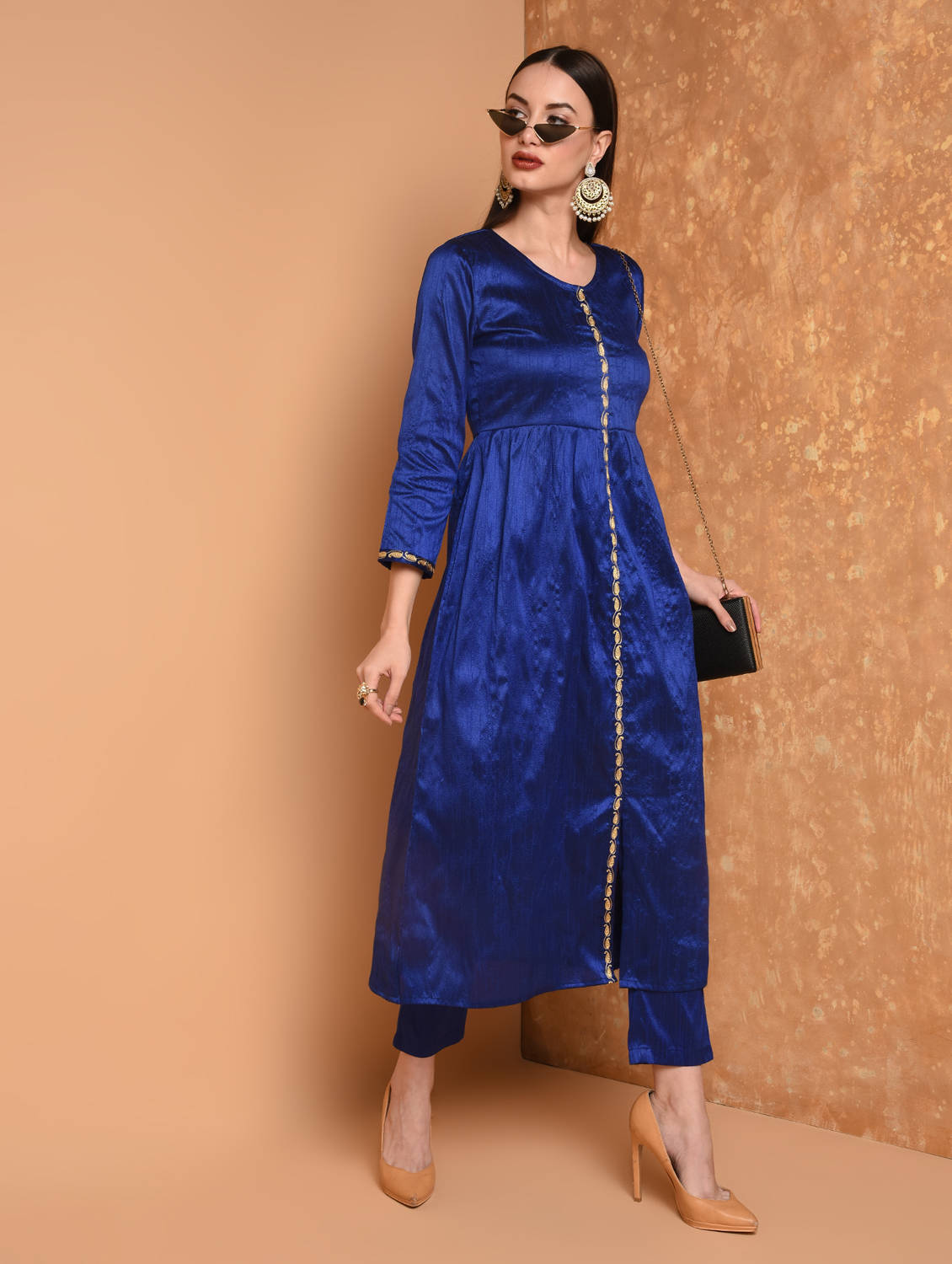 Kaanchie Nanggia Blue Solid Straight Kurta With Pants (Set of 2)