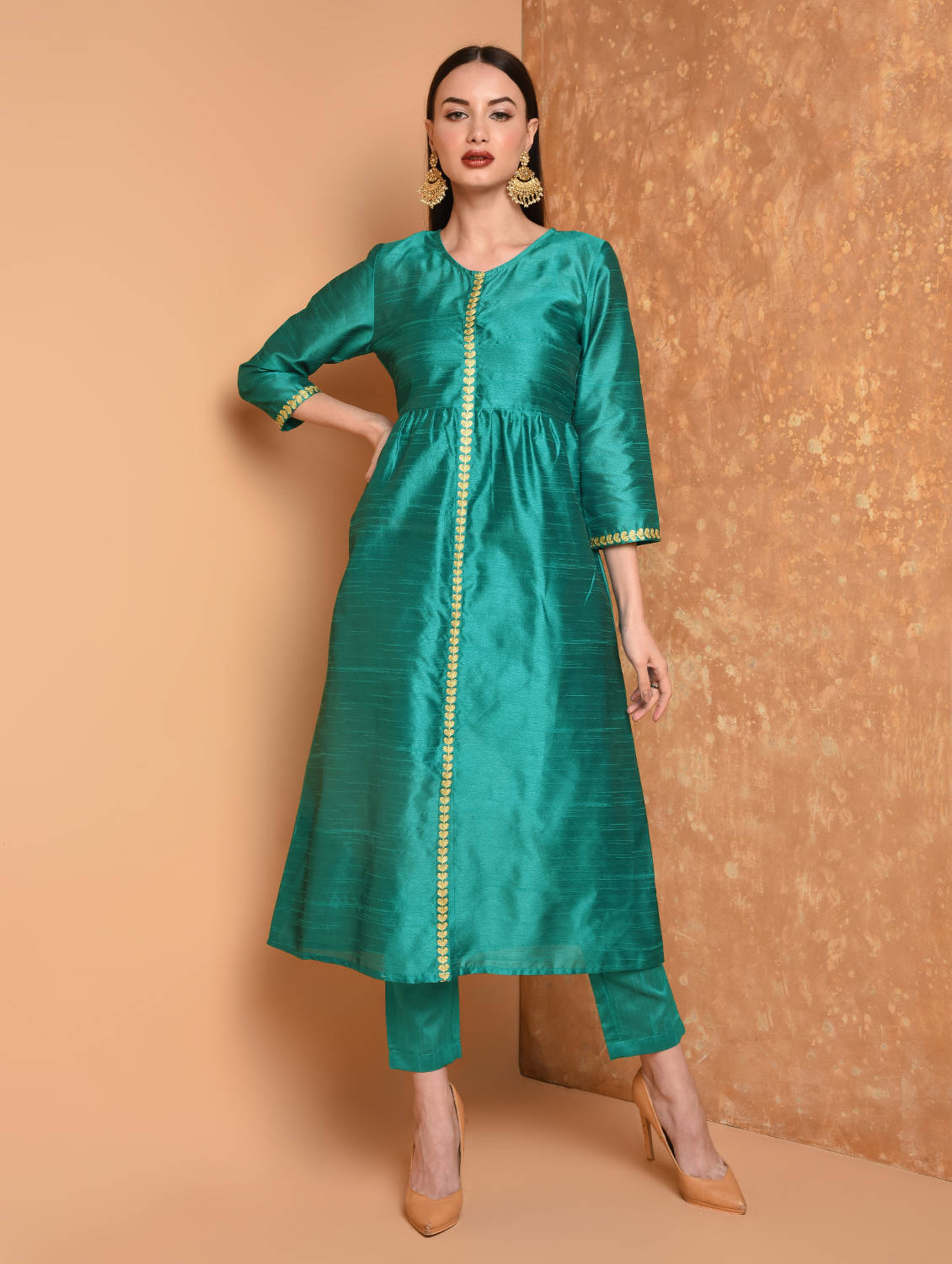 Kaanchie Nanggia Teal Solid Straight Kurta With Pant (Set of 2)
