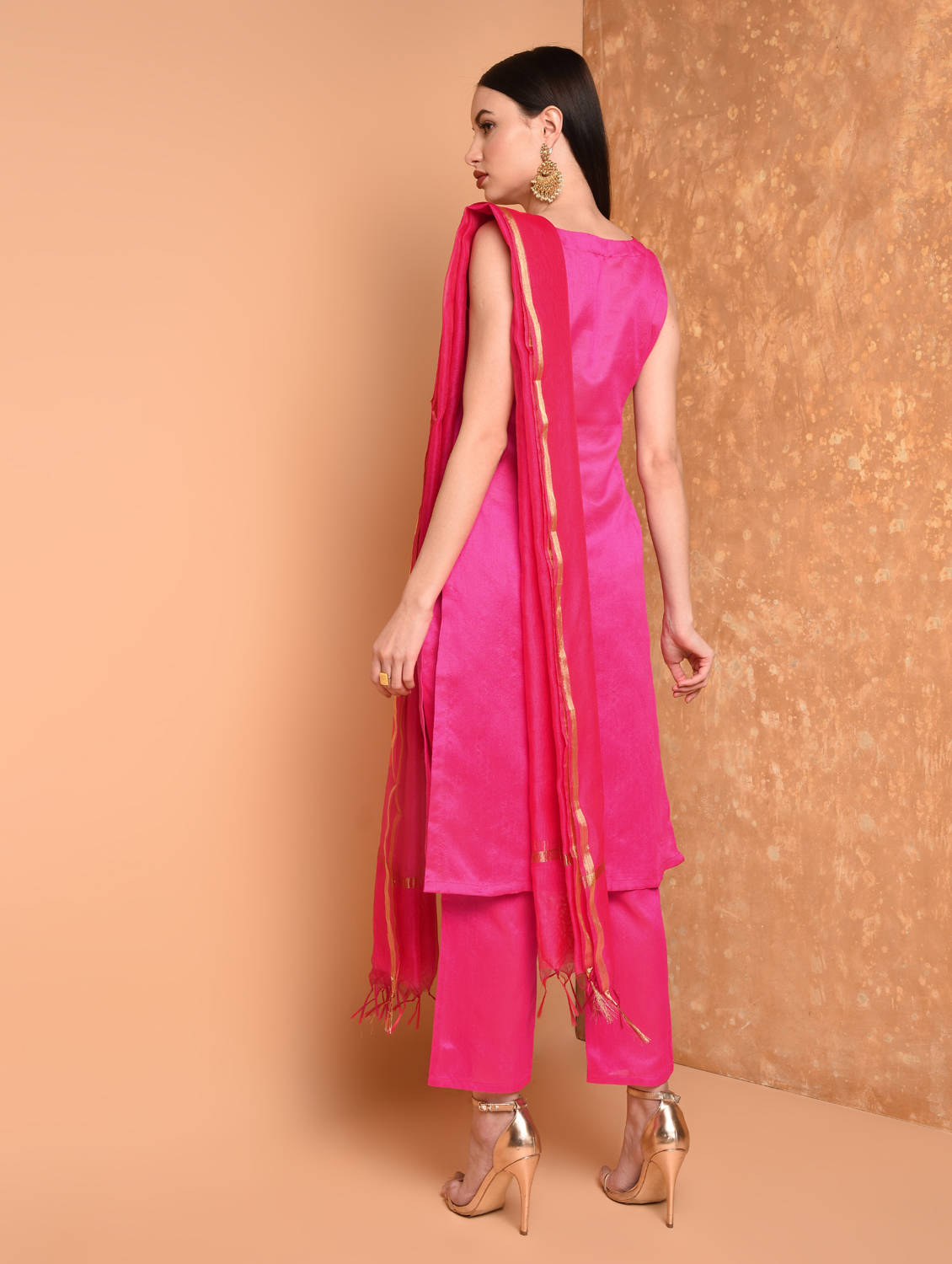 Kaanchie Nanggia Pink Solid Kurta And Pant With Dupatta (Set of 3)