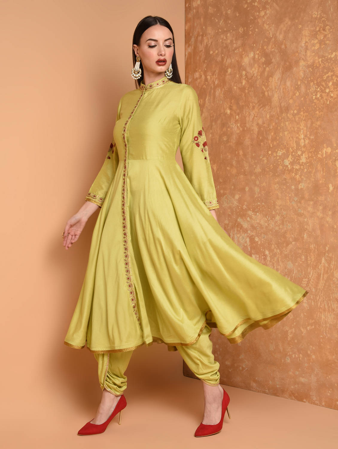 Kaanchie Nanggia Green Embroidered Kurta And Dhoti Pant (Set of 2)