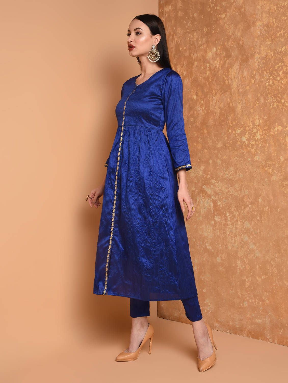 Kaanchie Nanggia Blue Solid Straight Kurta With Pants (Set of 2)