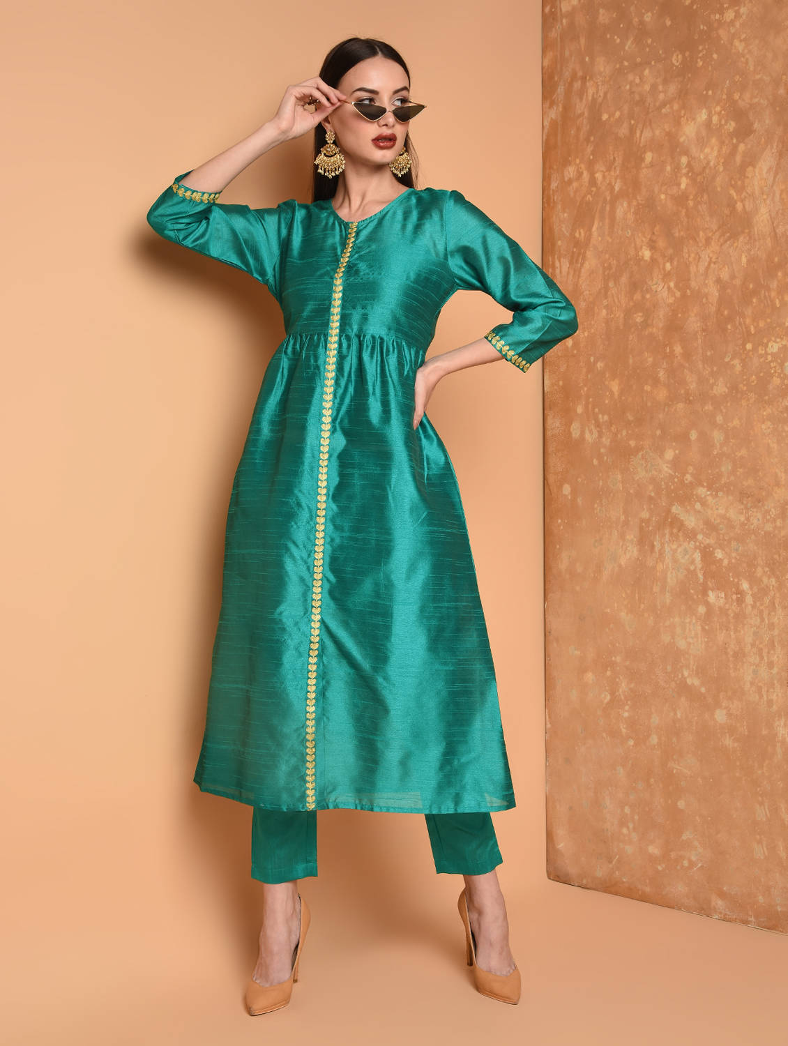 Kaanchie Nanggia Teal Solid Straight Kurta With Pant (Set of 2)