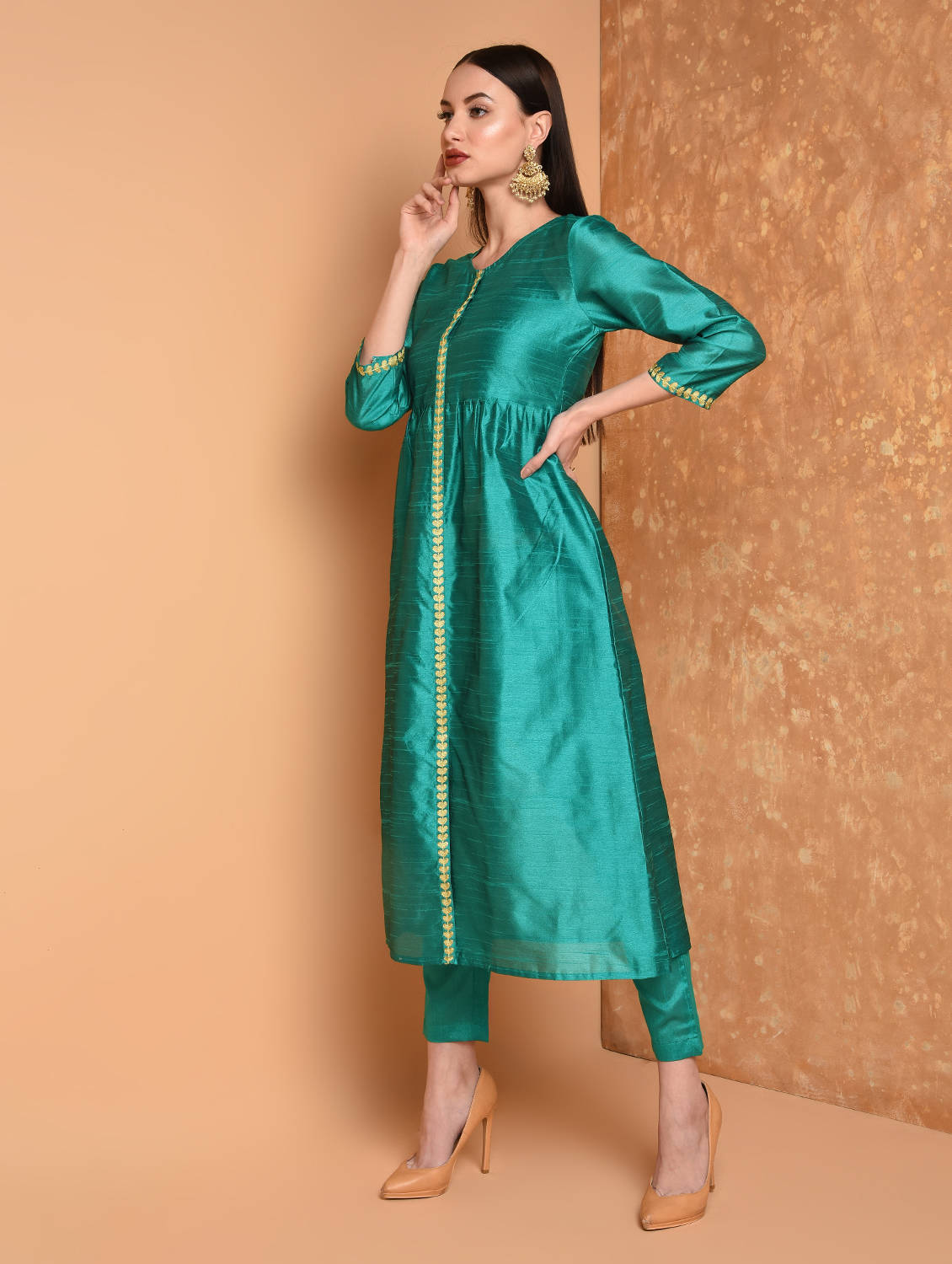 Kaanchie Nanggia Teal Solid Straight Kurta With Pant (Set of 2)
