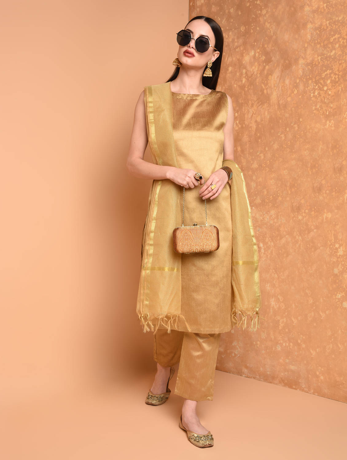 Kaanchie Nanggia Gold Solid Kurta And Pant With Dupatta (Set of 3)