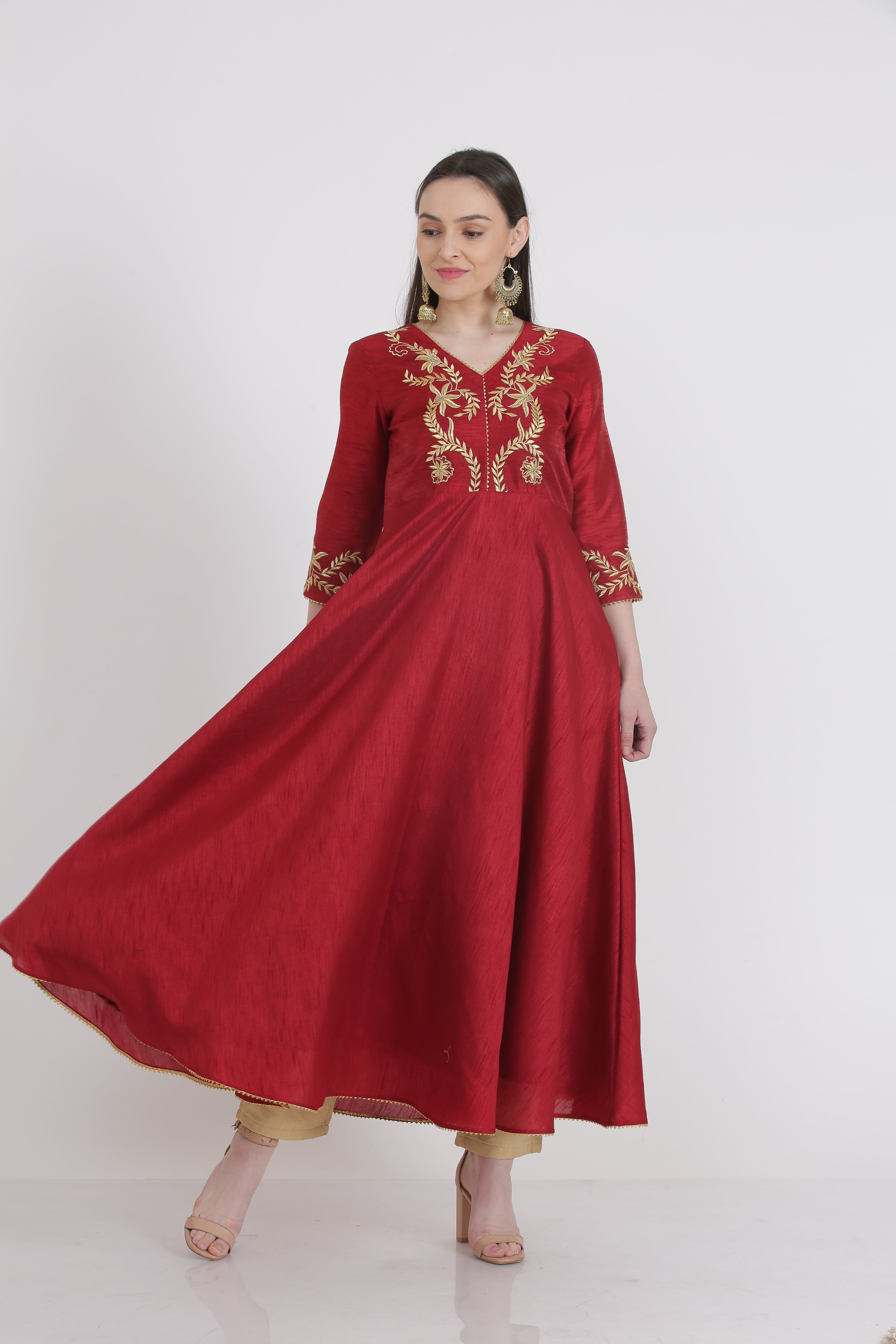 Kaanchie Nanggia Maroon Embroidered Kurta And Pant With Dupatta (Set of 3)