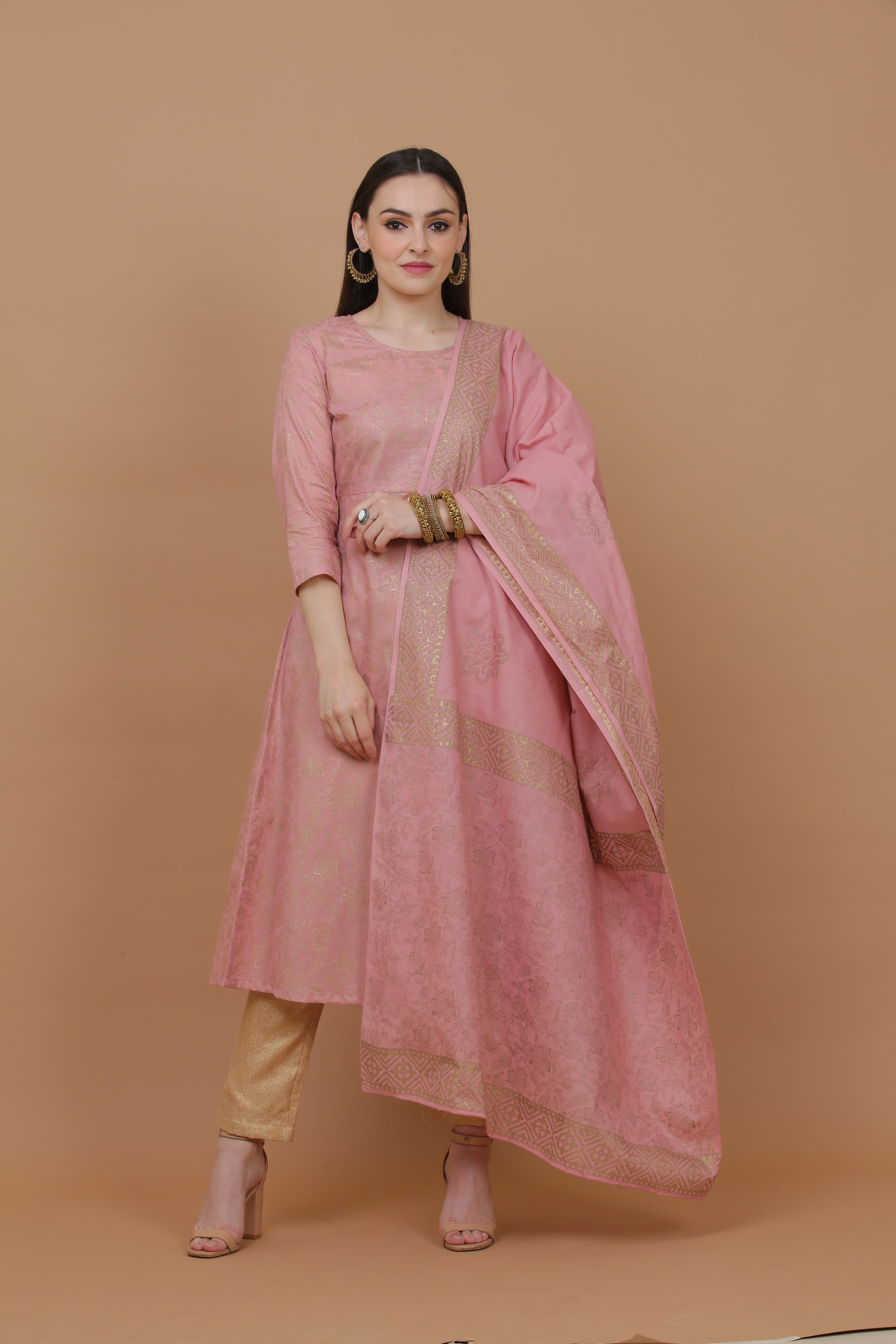 Kaanchie Nanggia Pink Printed Kurta And Pant With Dupatta (Set of 3)