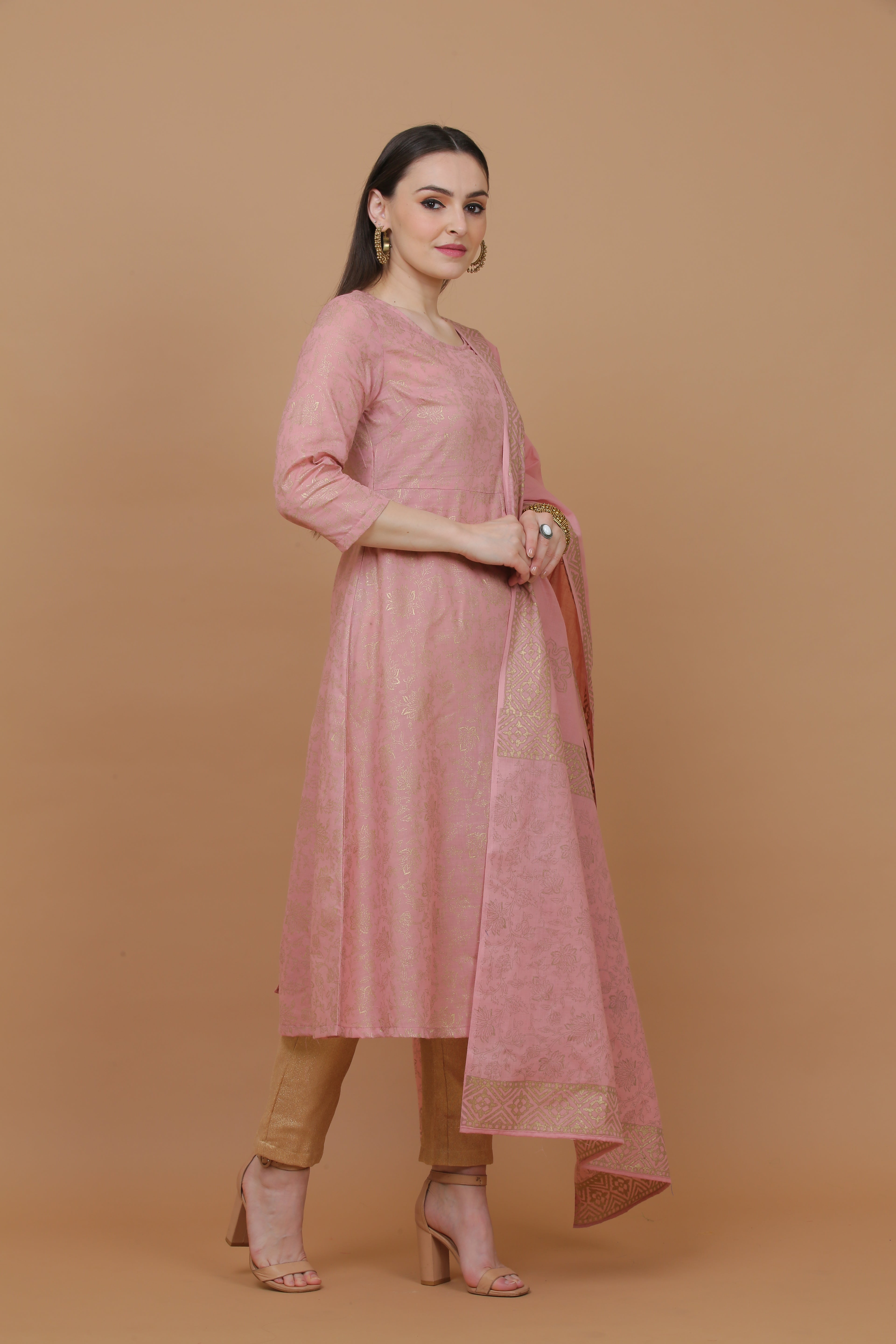 Kaanchie Nanggia Pink Printed Kurta And Pant With Dupatta (Set of 3)