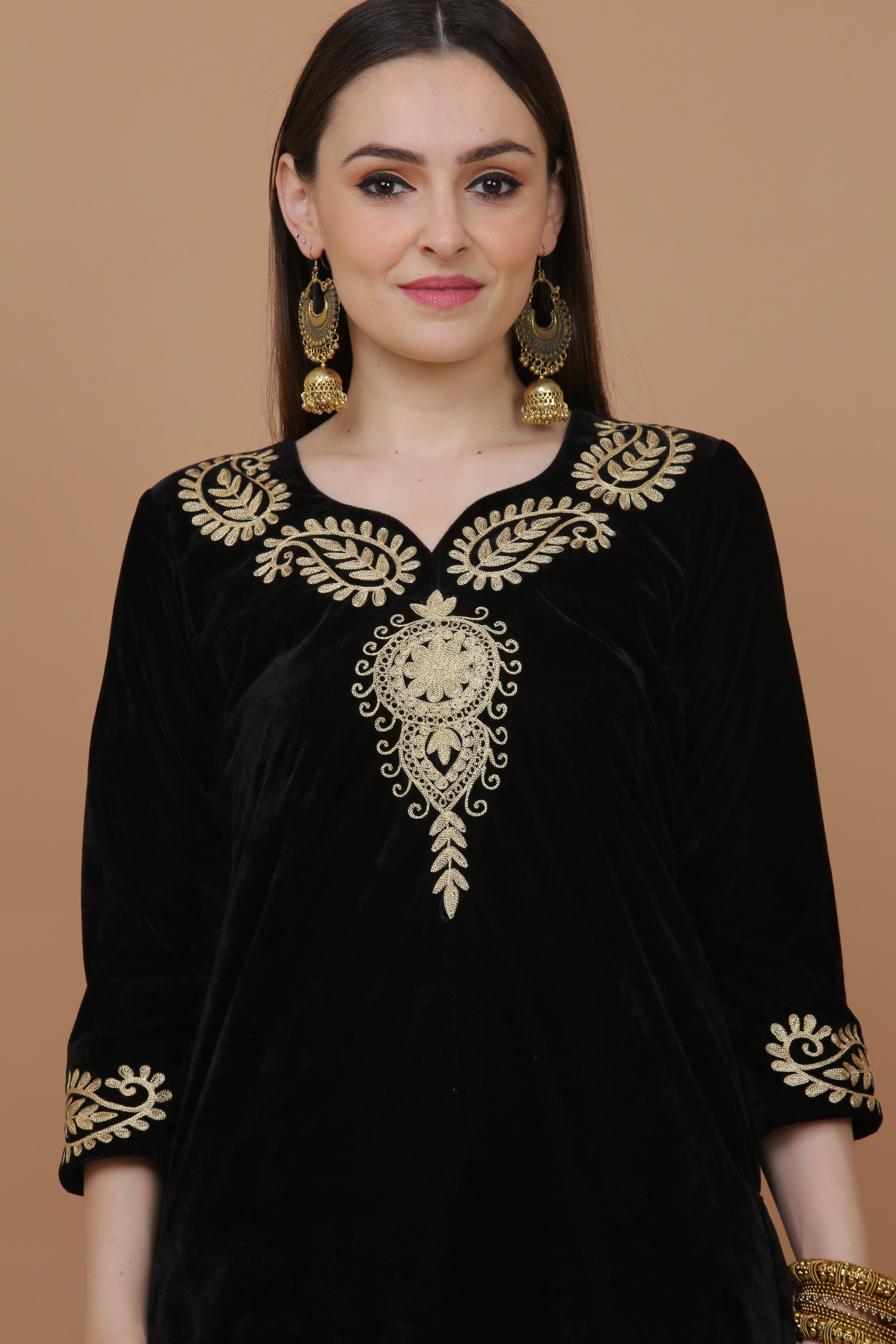 Kaanchie Nanggia Black Embroidered Kurta And Pant (Set of 2)