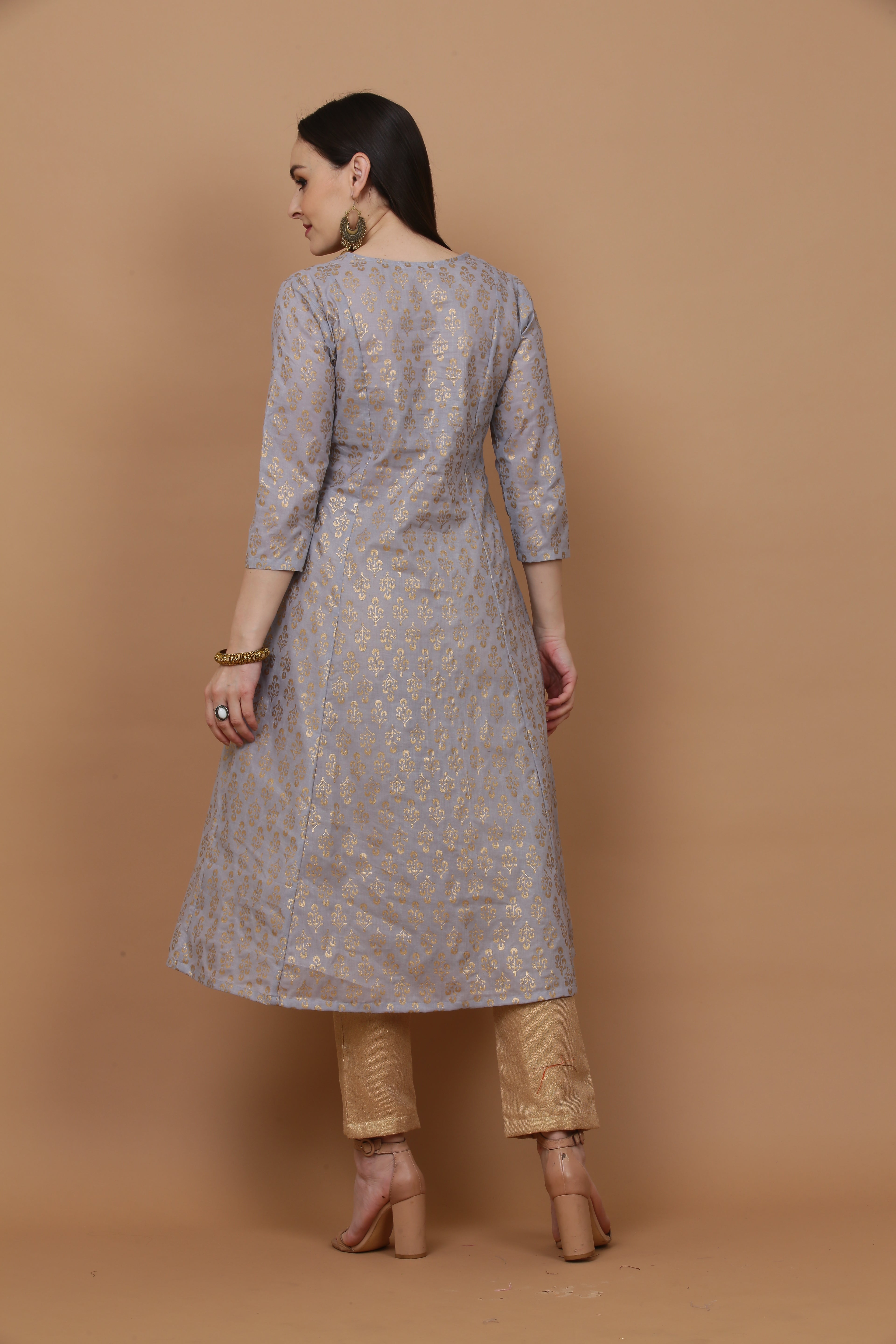 Kaanchie Nanggia Grey Printed Kurta And Pant With Dupatta (Set of 3)