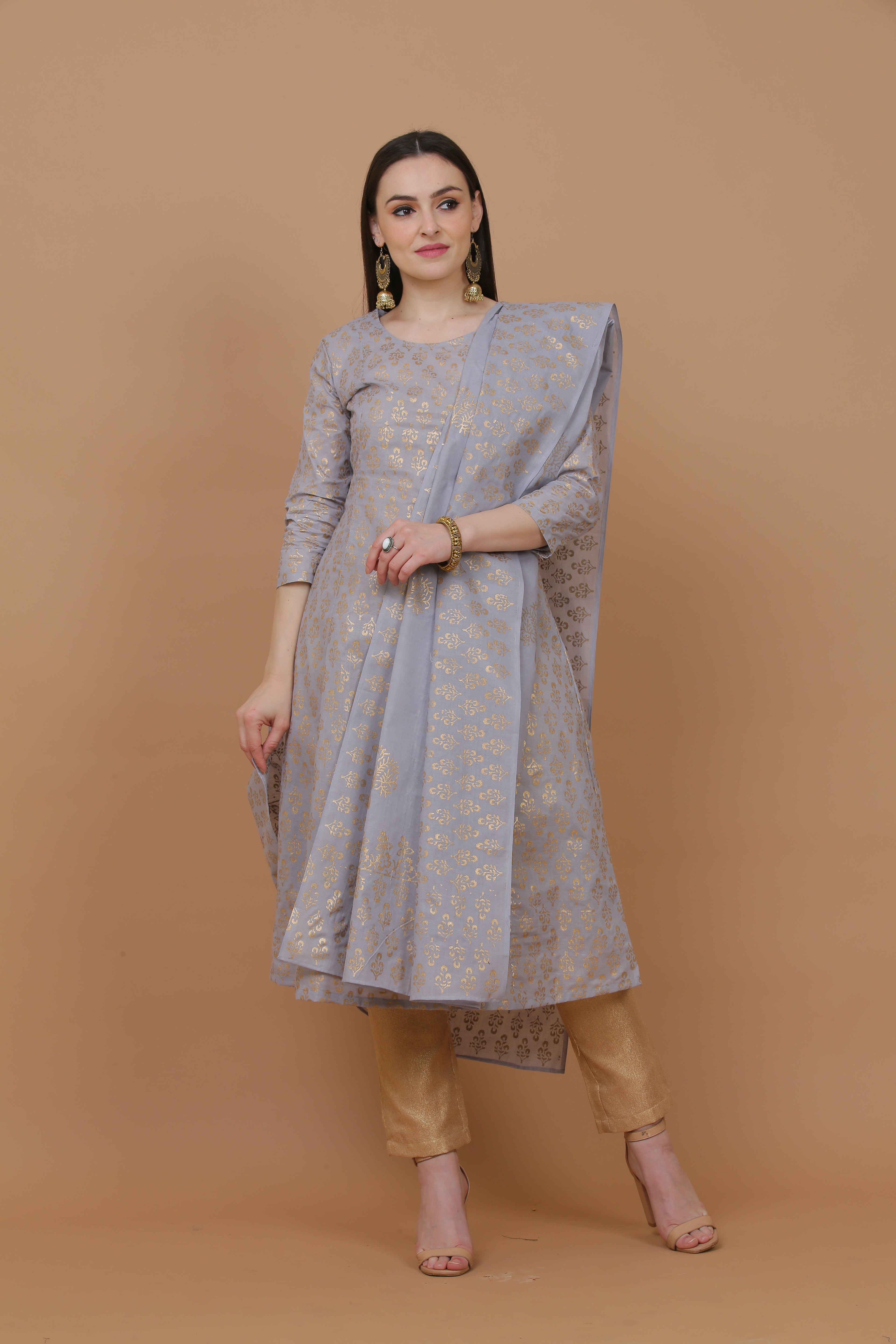 Kaanchie Nanggia Grey Printed Kurta And Pant With Dupatta (Set of 3)
